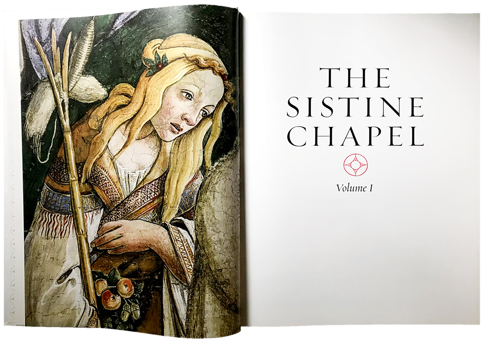 Imagen del primero de los tres volúmenes del libro "Sistine Chapel" (Callaway)