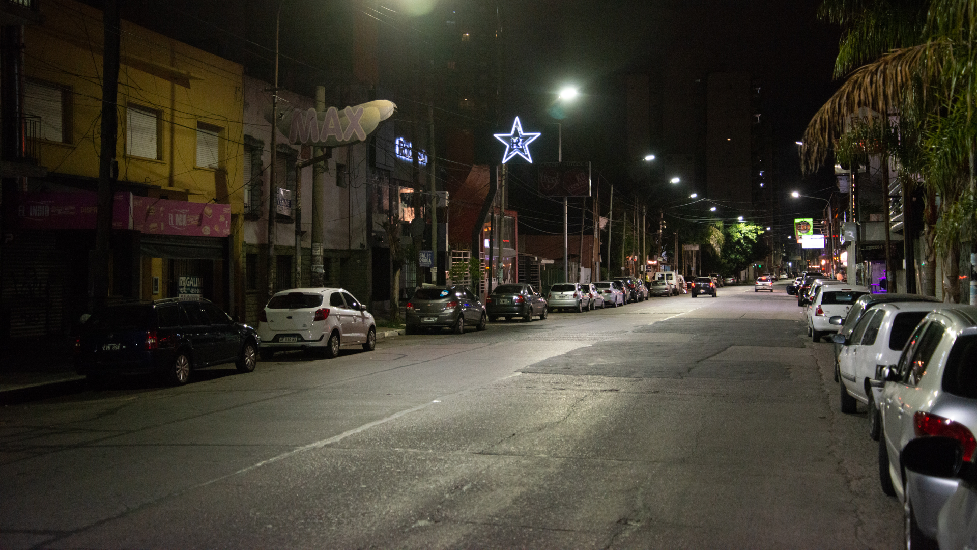 Usar las luces es fundamental de día y de noche porque aunque se vea la calle, hay que intentar ser vistos por los demás