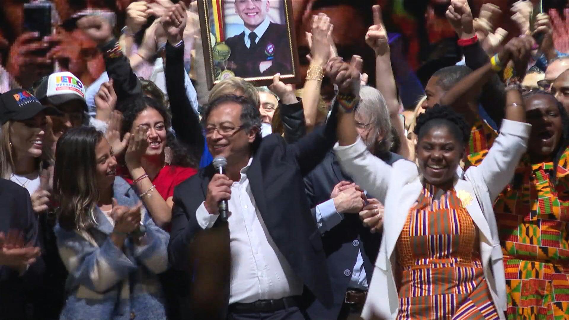 Gustavo Petro y Francia Márquez son los nuevos políticos de izquierda que dirigirán a un país  (Foto: AFP)