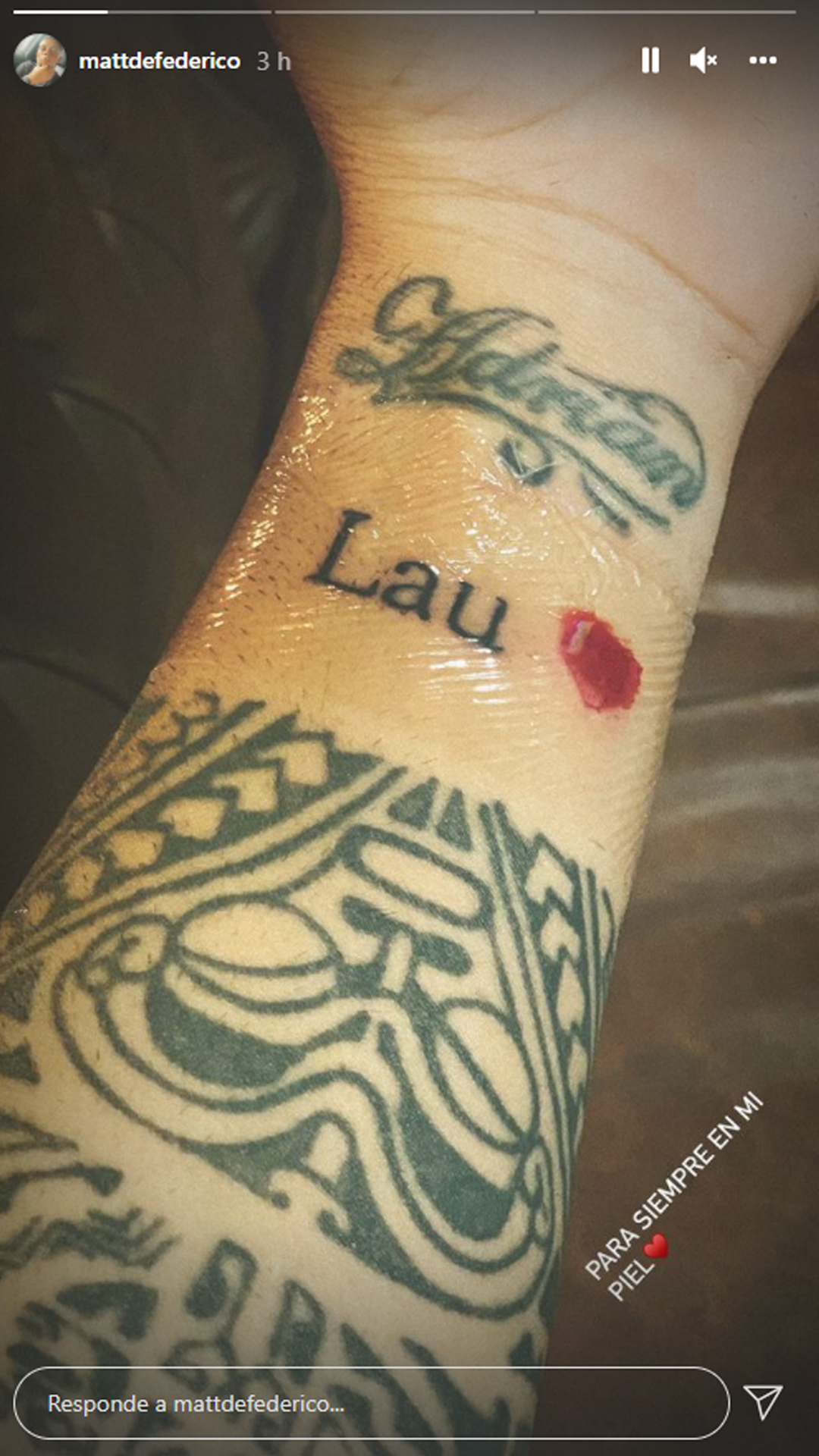 El tatuaje de Matías Defederico a su novia Laura