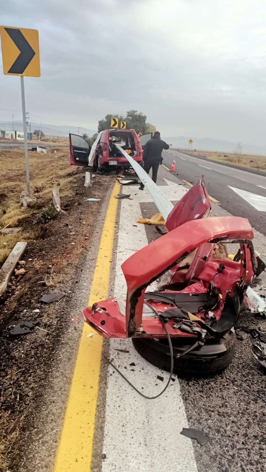 Así fue el accidente en la México-Pachuca este 25 de diciembre (Twitter/@AMXNoticias)