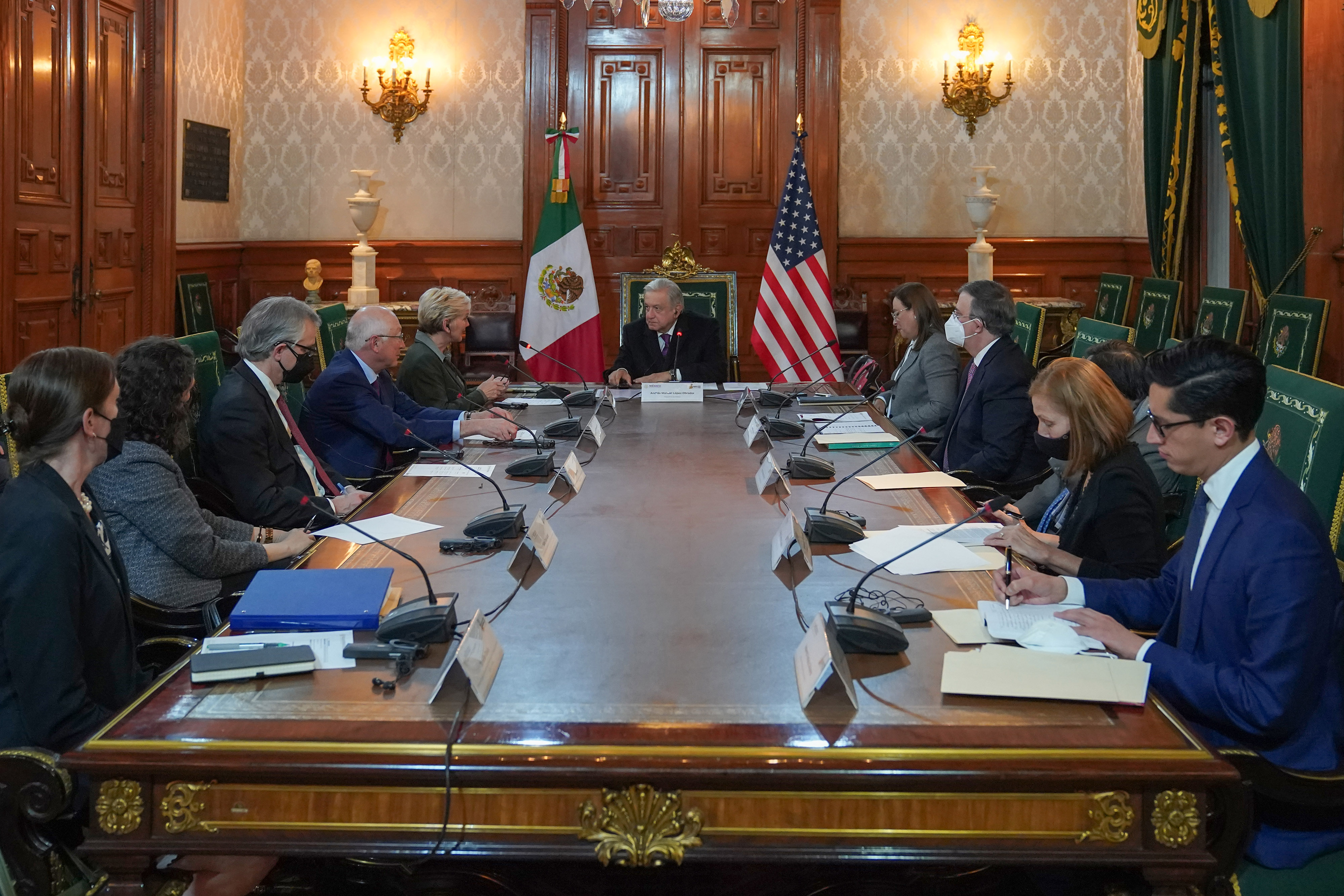 Como parte de su gira de trabajo para reunirse con funcionarios de alto nivel, la secretaría de Energía de EEUU sostuvo una reunión con Rocío Nahle (Foto: Presidencia)