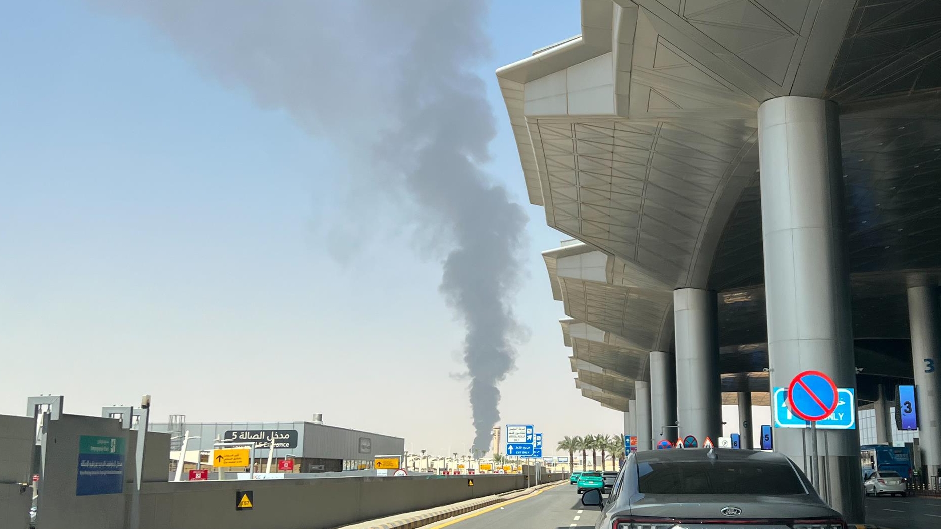 El aeropuerto de Riad volvió a ser atacado en plena escalada de tensiones entre Arabia Saudita y los rebeldes hutíes de Yemen