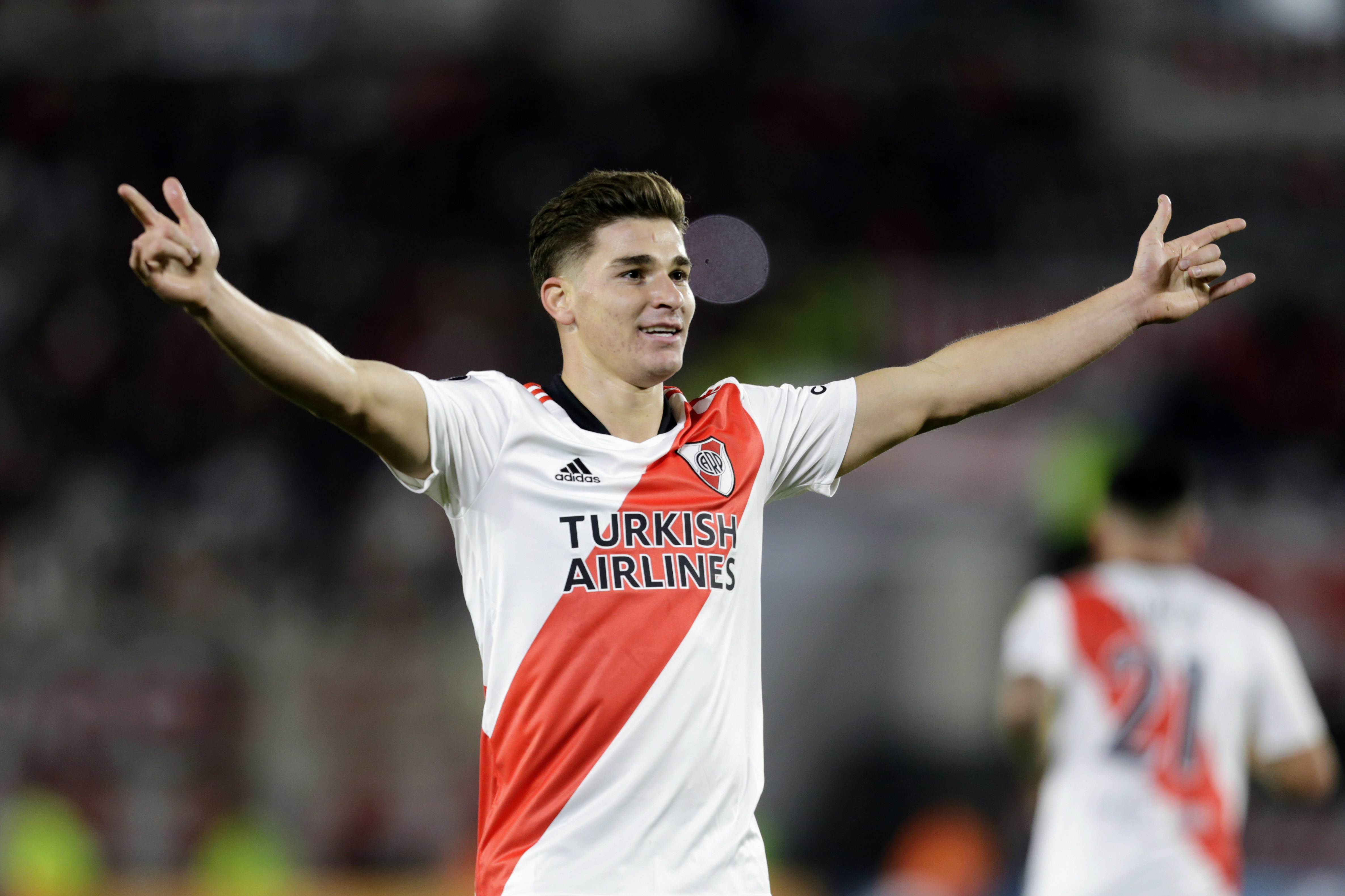 Los 6 goles de Julián Álvarez en una noche soñada con River Plate: a cuánto quedó de la marca histórica de Santos Borré