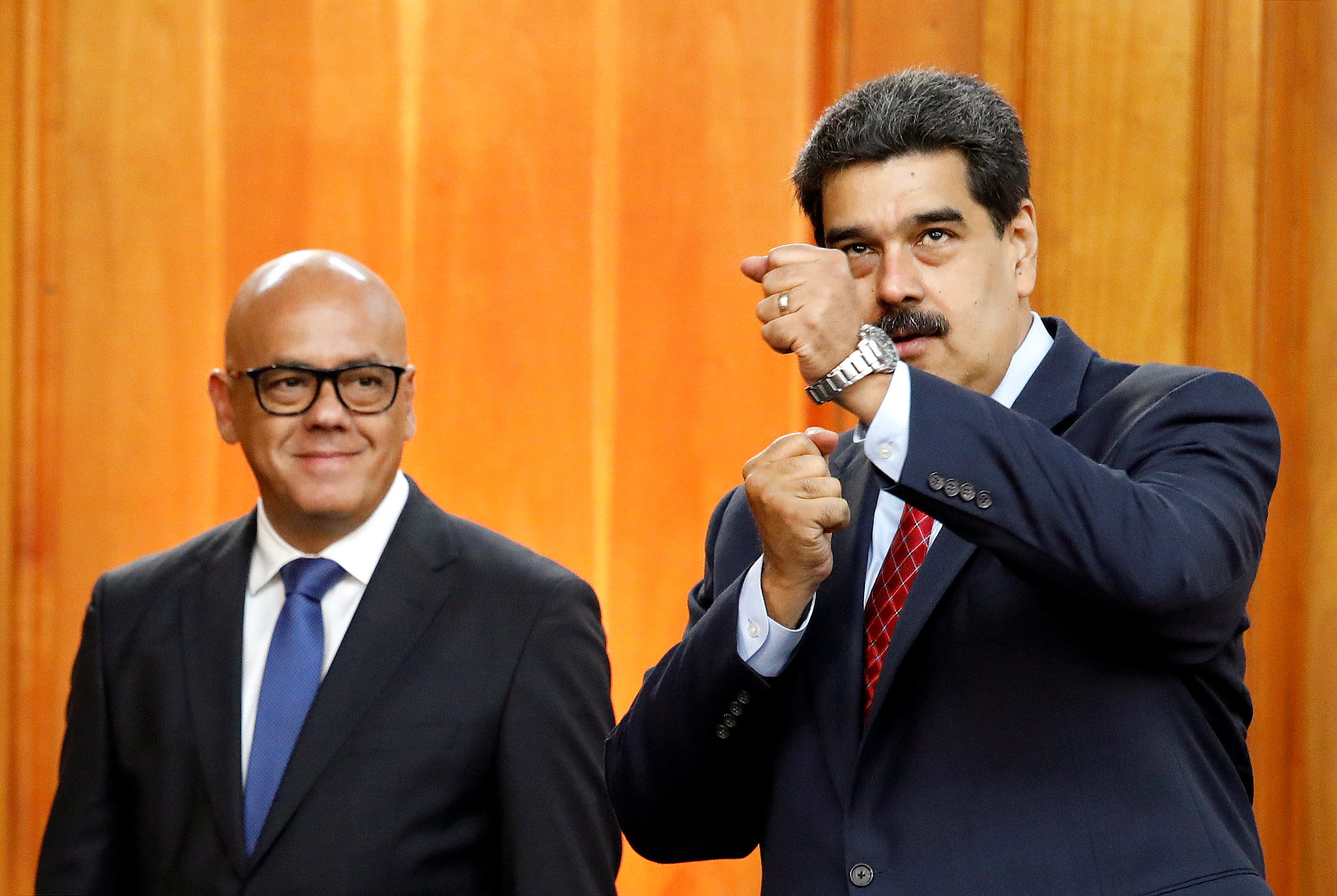 Foto de archivo de Jorge Rodríguez junto a Nicolás Maduro (REUTERS/Manaure Quintero)