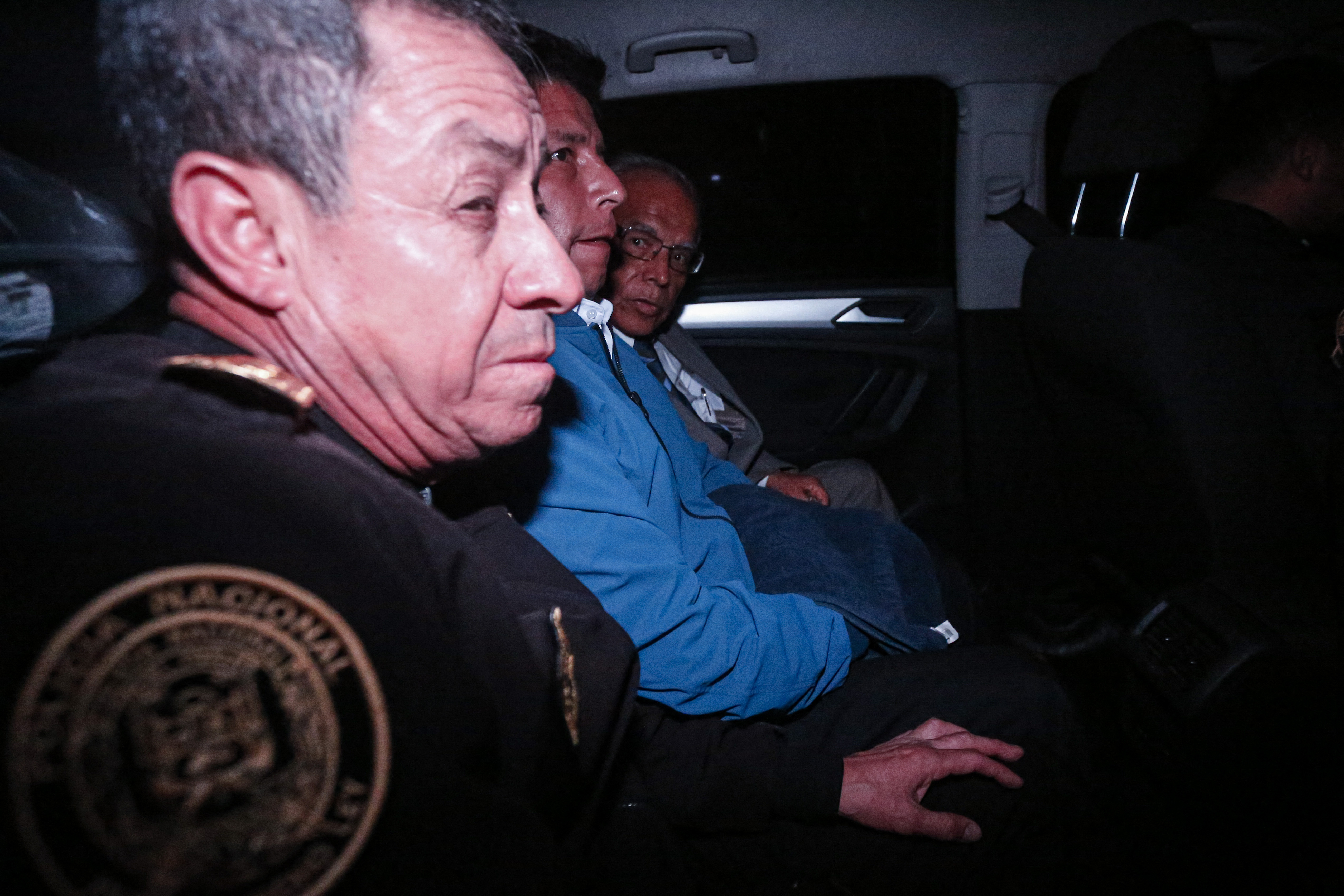 Pedro Castillo es dirigido a la Diroes detenido tras intento de autogolpe de Estado