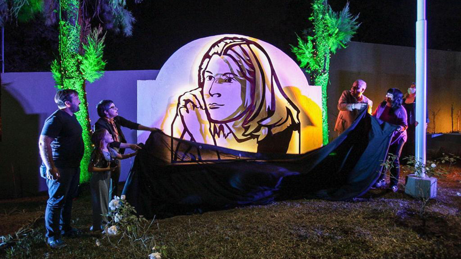 Inauguraron en Tucumán una escultura en homenaje a Mercedes Sosa a 87 años de su nacimiento