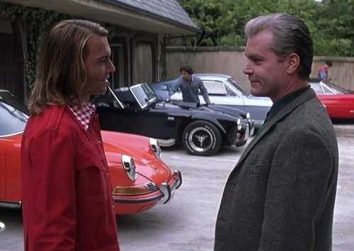 Johnny Depp y Ray Liotta en una escena de la película Blow