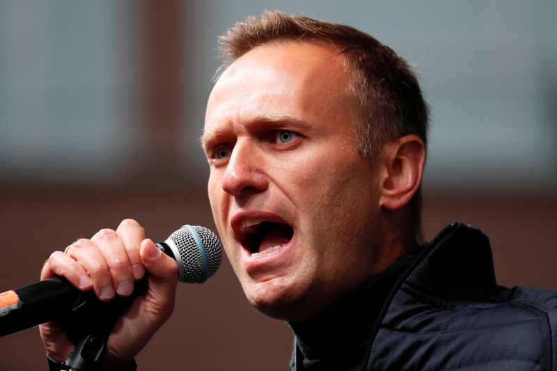 FOTO DE ARCHIVO. El líder de la oposición rusa, Alexei Navalny, da un discurso durante un mitin, en Moscú, Rusia. 29 de septiembre de 2019. REUTERS/Shamil Zhumatov