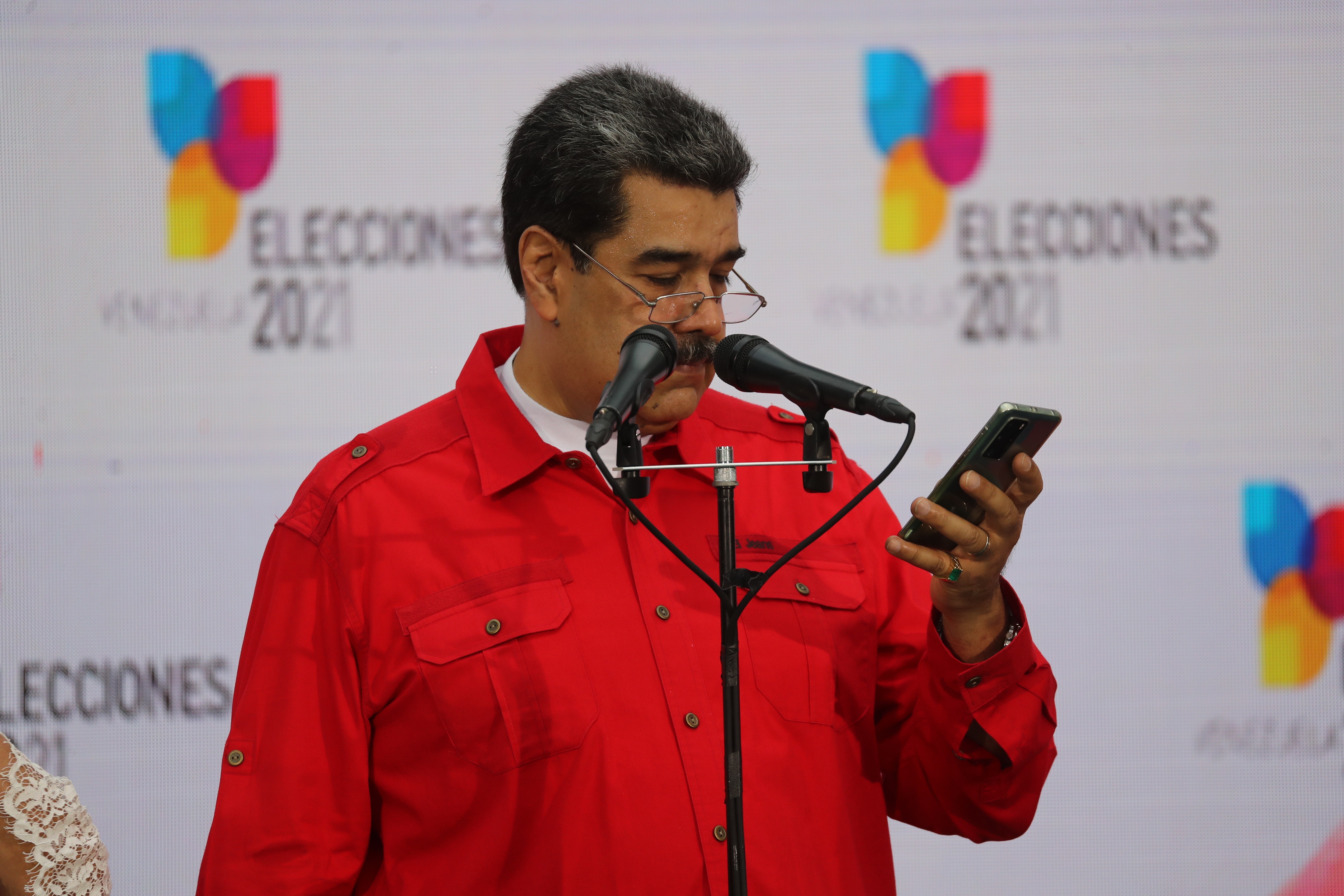 Maduro no juró ante el Parlamento por un supuesto “desacato” del ente Legislativo al TSJ (EFE/ MIGUEL GUTIÉRREZ)