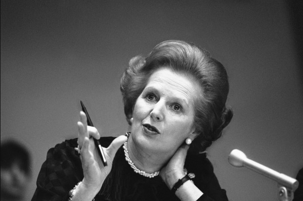 El jueves 6 de mayo Margaret Thatcher fue interpelada en la Cámara de los Comunes