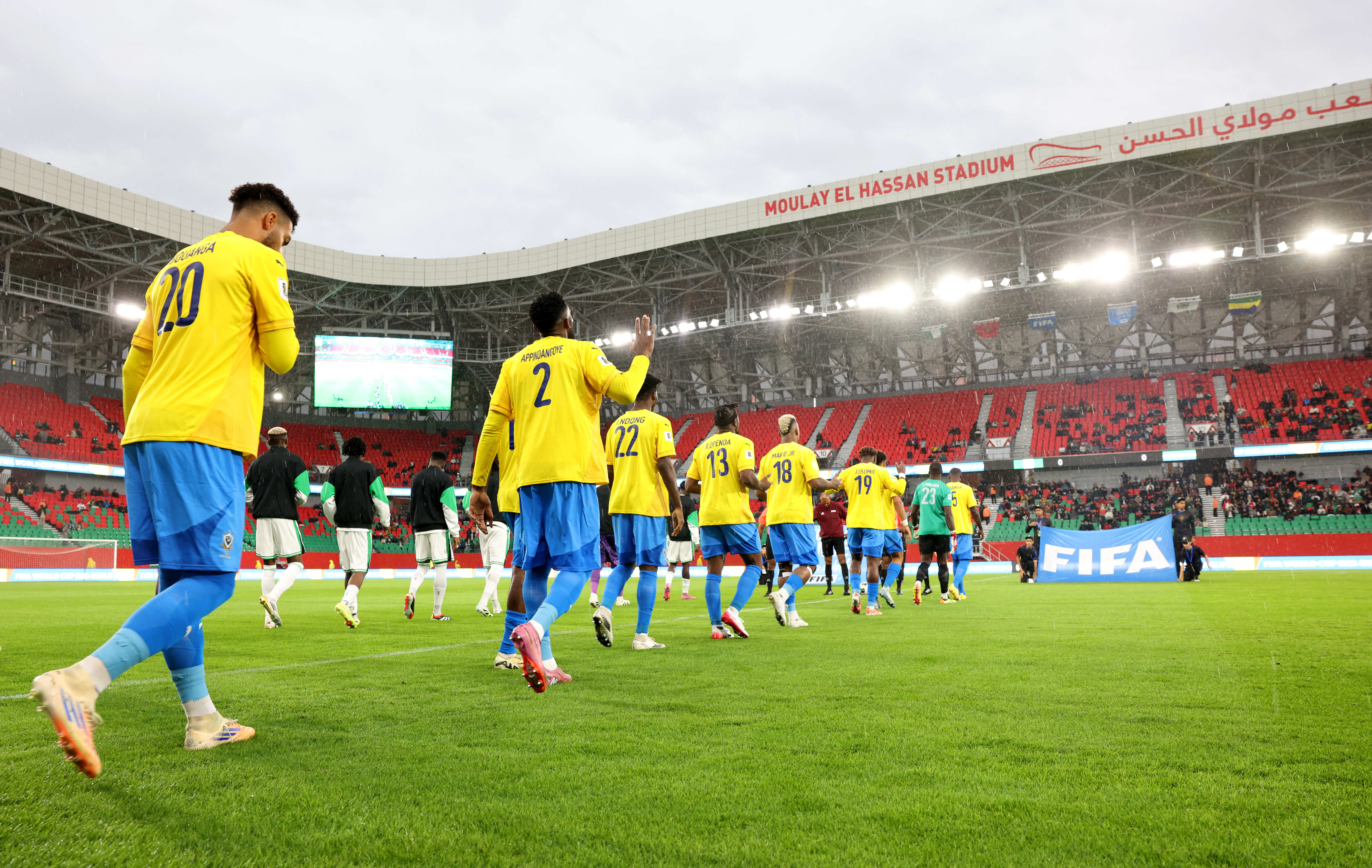 Las empresas ya pueden girar utilidades, mientras el Gobierno sigue de cerca el stock de reservas