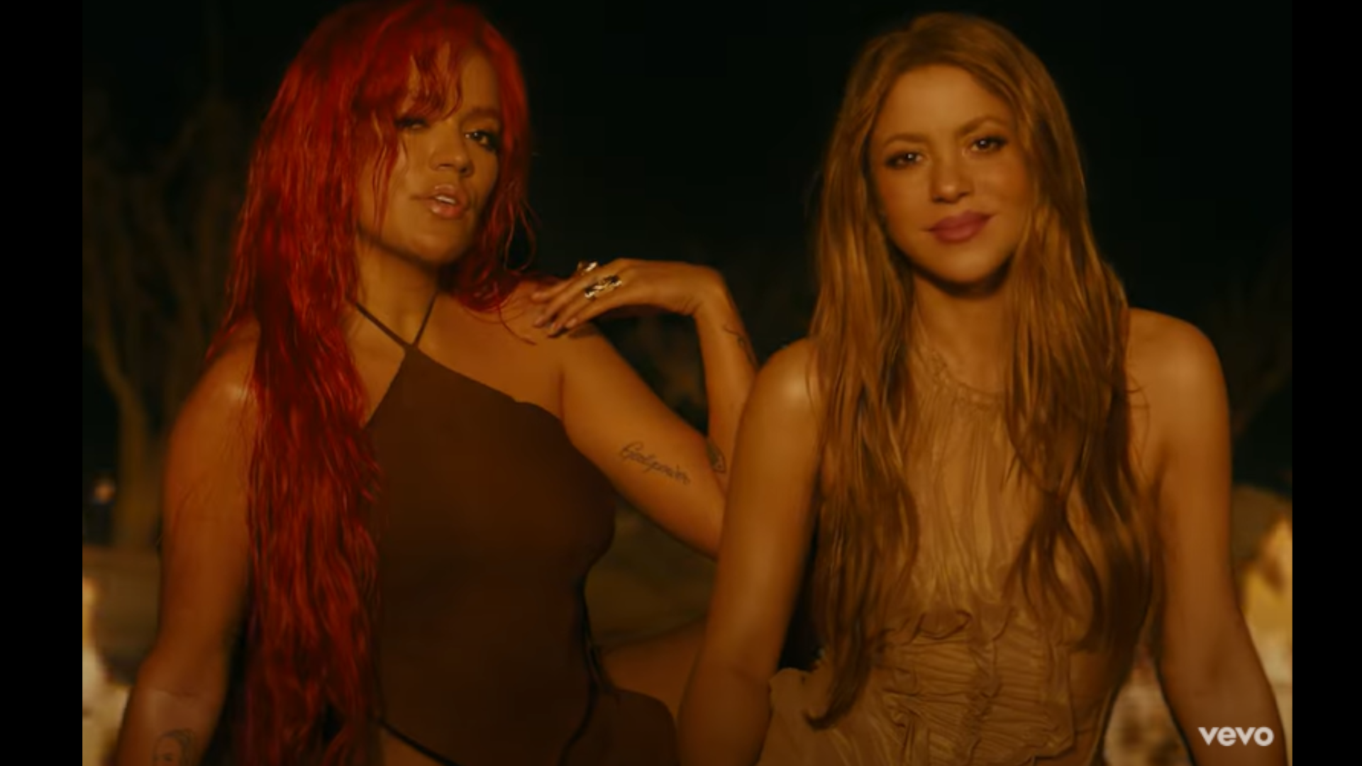 Shakira y Karol G estrenaron su video colaborativo hacia la 1 de la mañana, hora de Colombia, del viernes 24 de febrero. (Captura de pantalla)q
