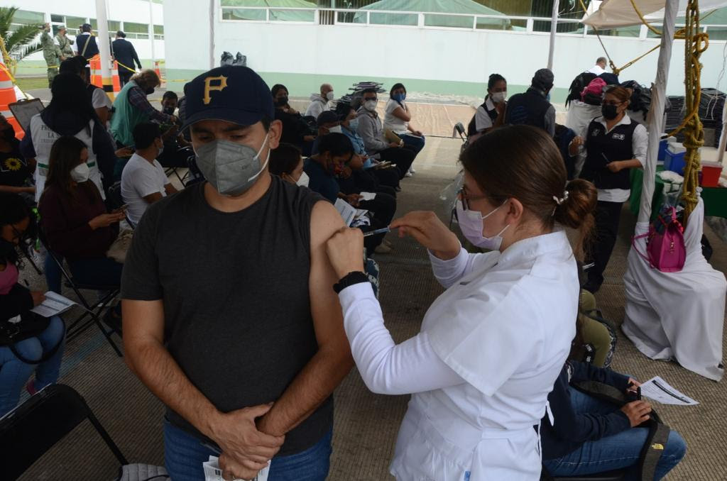 Según la SSa, en México 82 millones 919 mil 418 personas han sido inmunizadas contra el COVID-19 (Foto: CDMX)