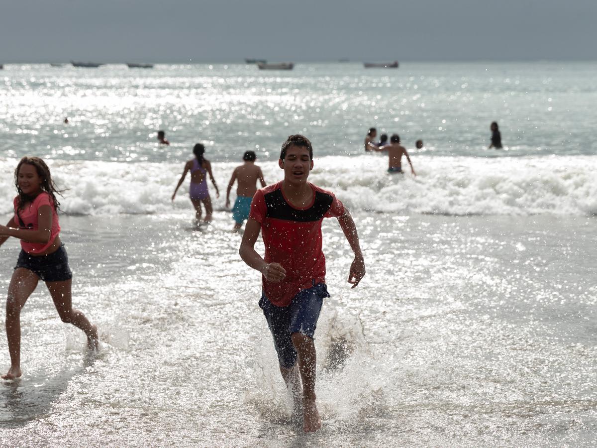 El burgomaestre Luis Molina indicó que las playas deben cerrarse hasta que se establezcan protocolos y Senasa “se organice bien”.