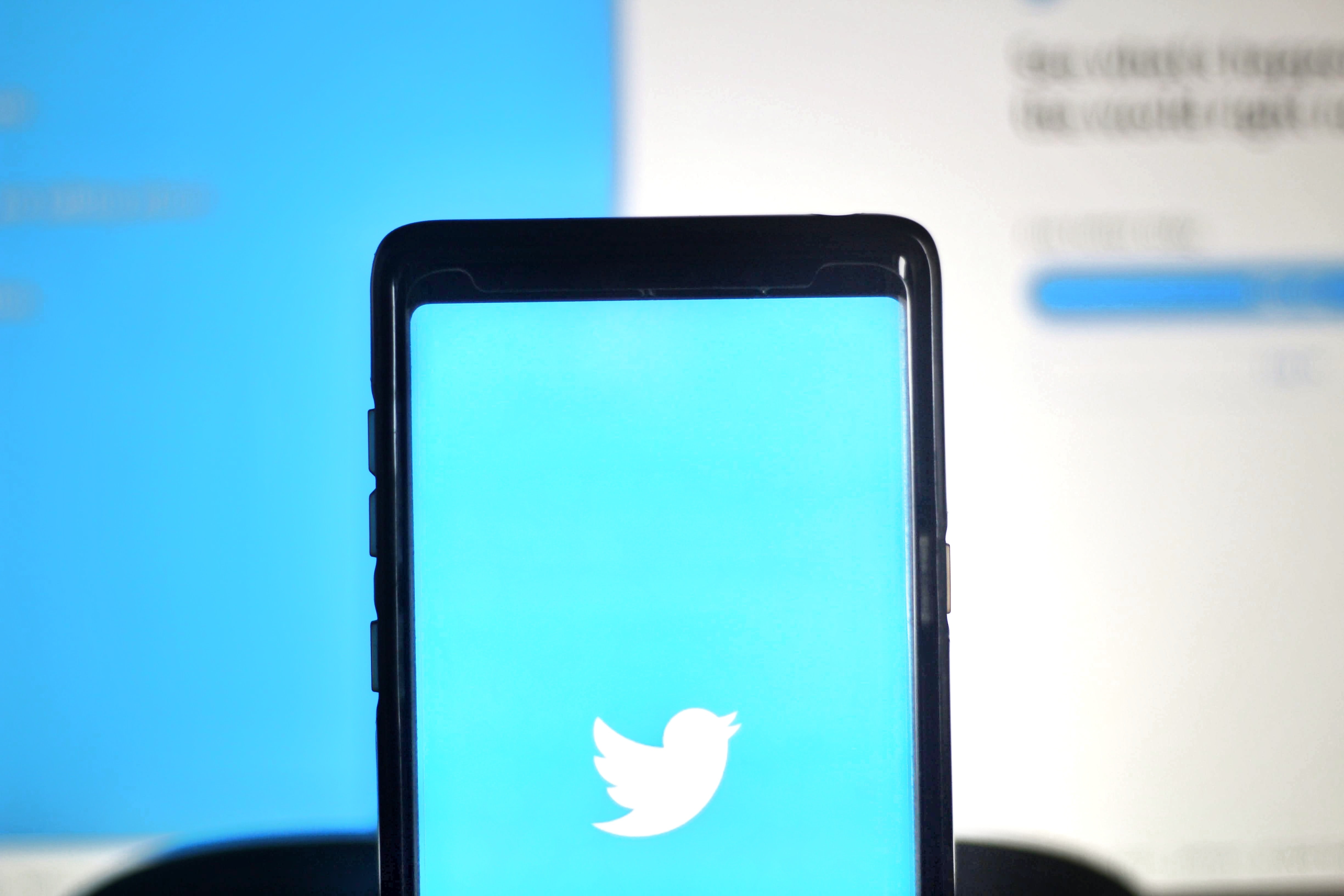 La aplicación añade un botón directo para marcar los tweets favoritos.