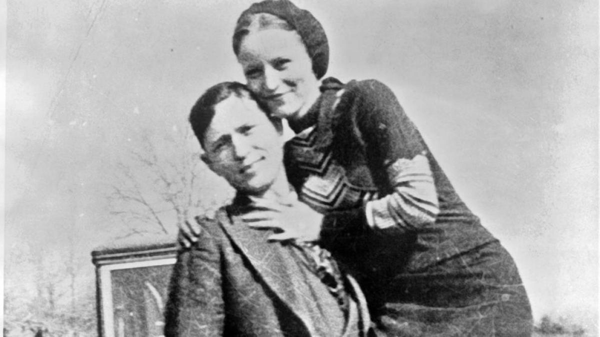 Bonnie y Clyde: la famosa pareja de delincuentes que fue acribillada en Luisiana un día como hoy
