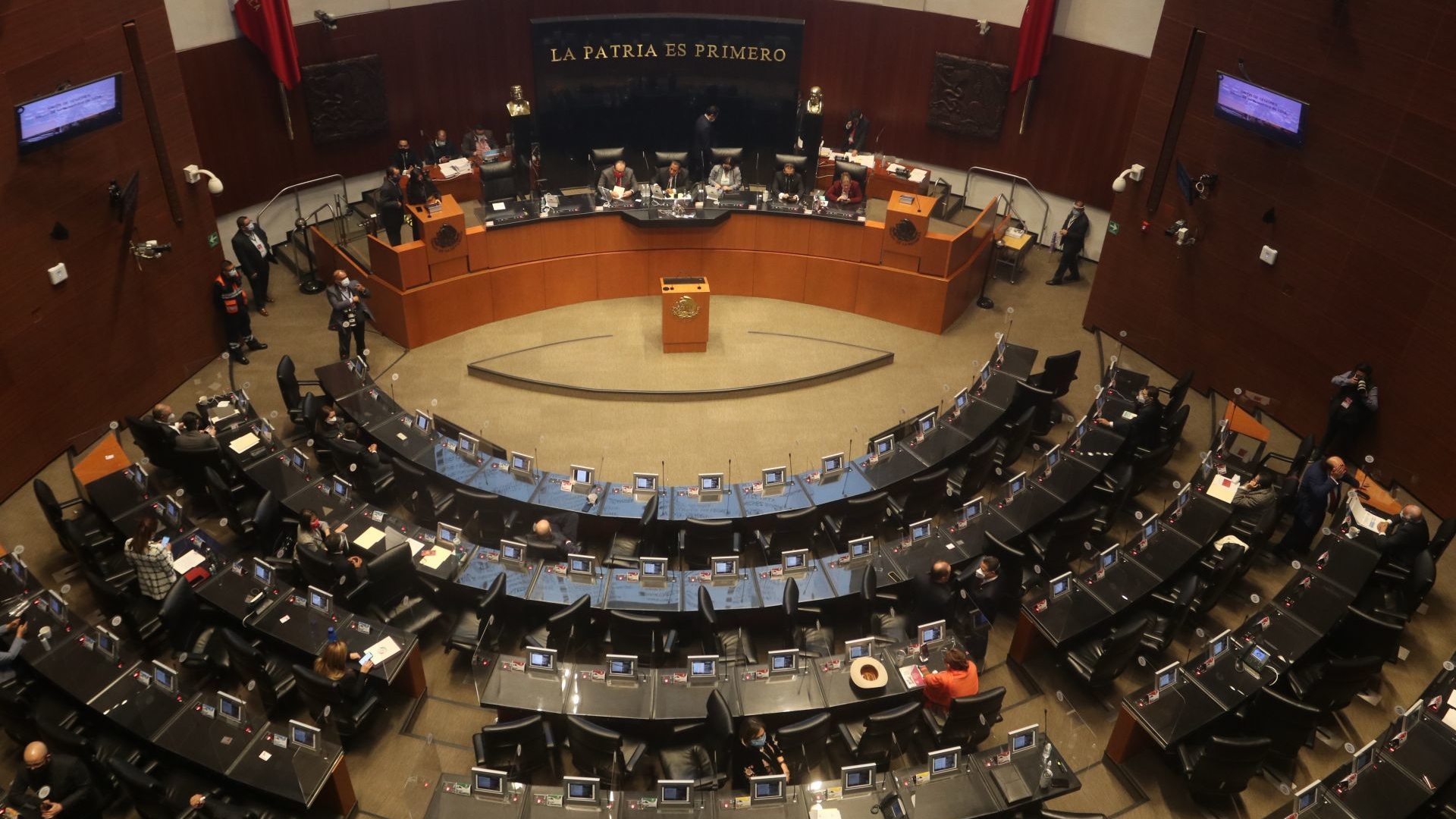 El Senado aprobó 17 decretos de reformas constitucionales y 25 nuevas leyes (Foto: Graciela López/ Cuartoscuro)