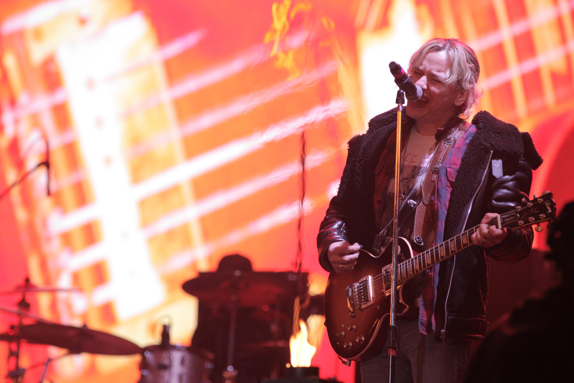 Guido Sardelli, de Airbag. En el Quilmes Rock, el grupo se dio el gusto de homenajear a sus influencias, en un meddley que incluyó las melodías de "Walk This Way" (Aerosmith), "Smells Like Teen Spirit" (Nirvana) y "Basket Case" (Green Day)