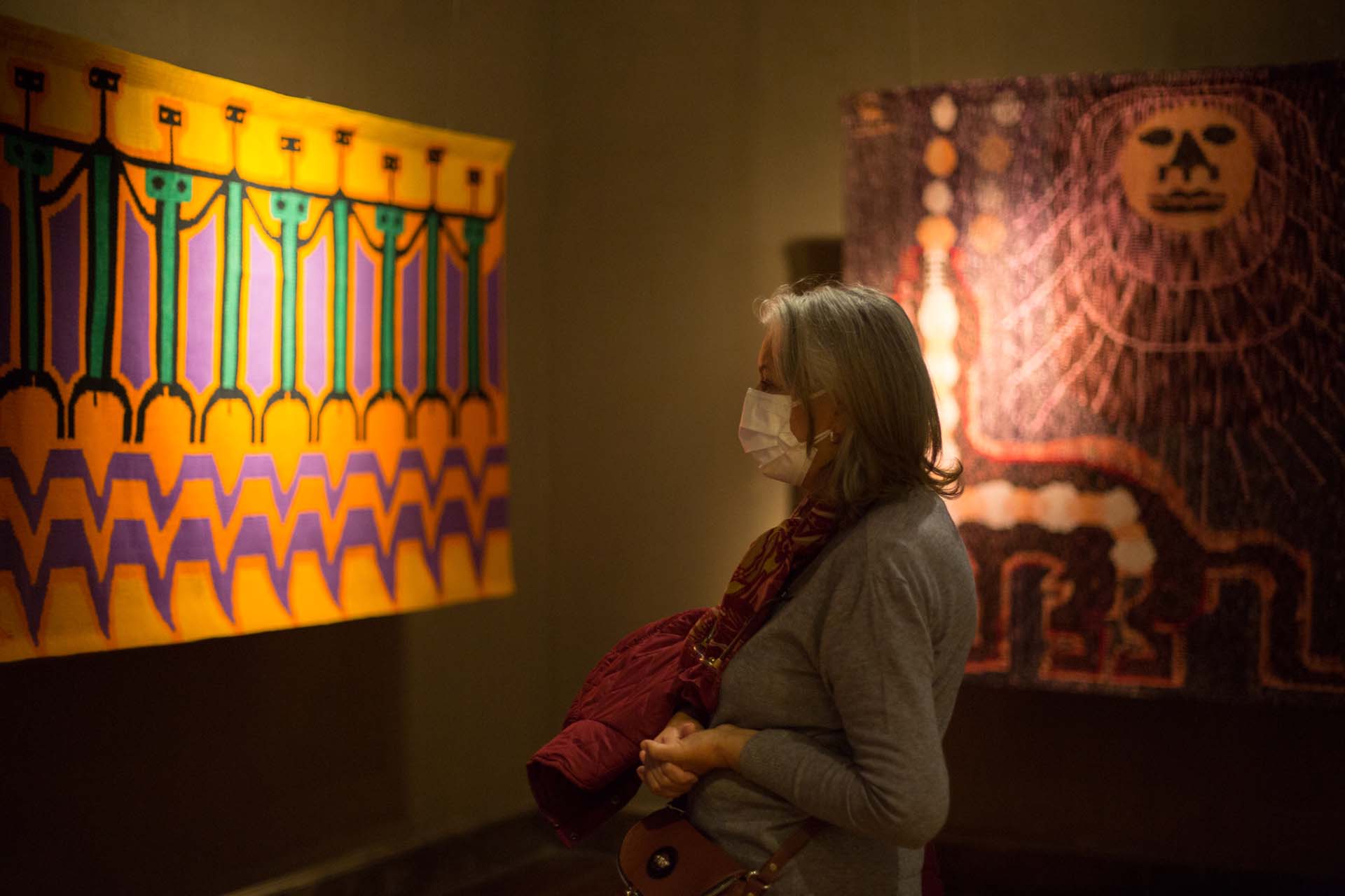 "La escucha y los vientos. Relatos del Gran Chaco", en el Bellas Artes de Salta, Argentina, abrió la 3era edición de Bienalsur (Matías Maiztegui - Cortesía BIENALSUR)