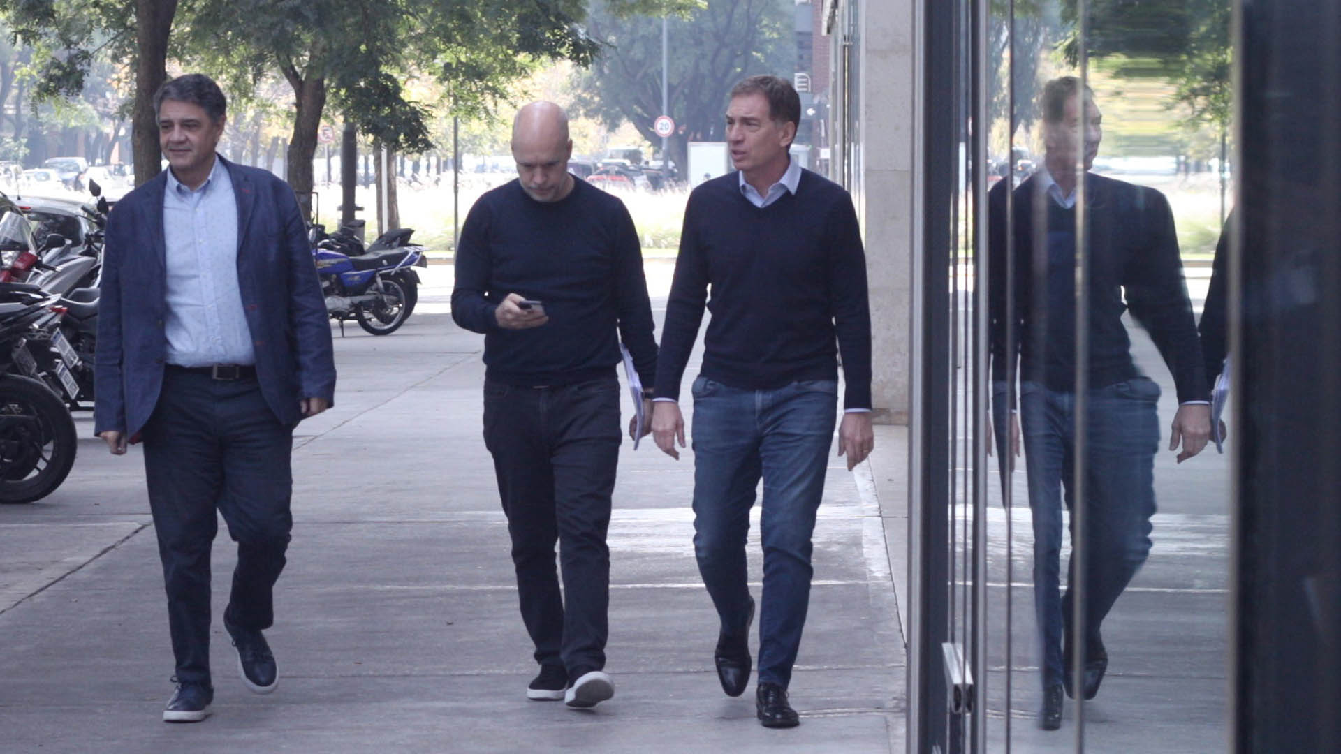 Jorge Macri, Horacio Rodríguez Larreta and Diego Santilli arrive at the PRO lunch