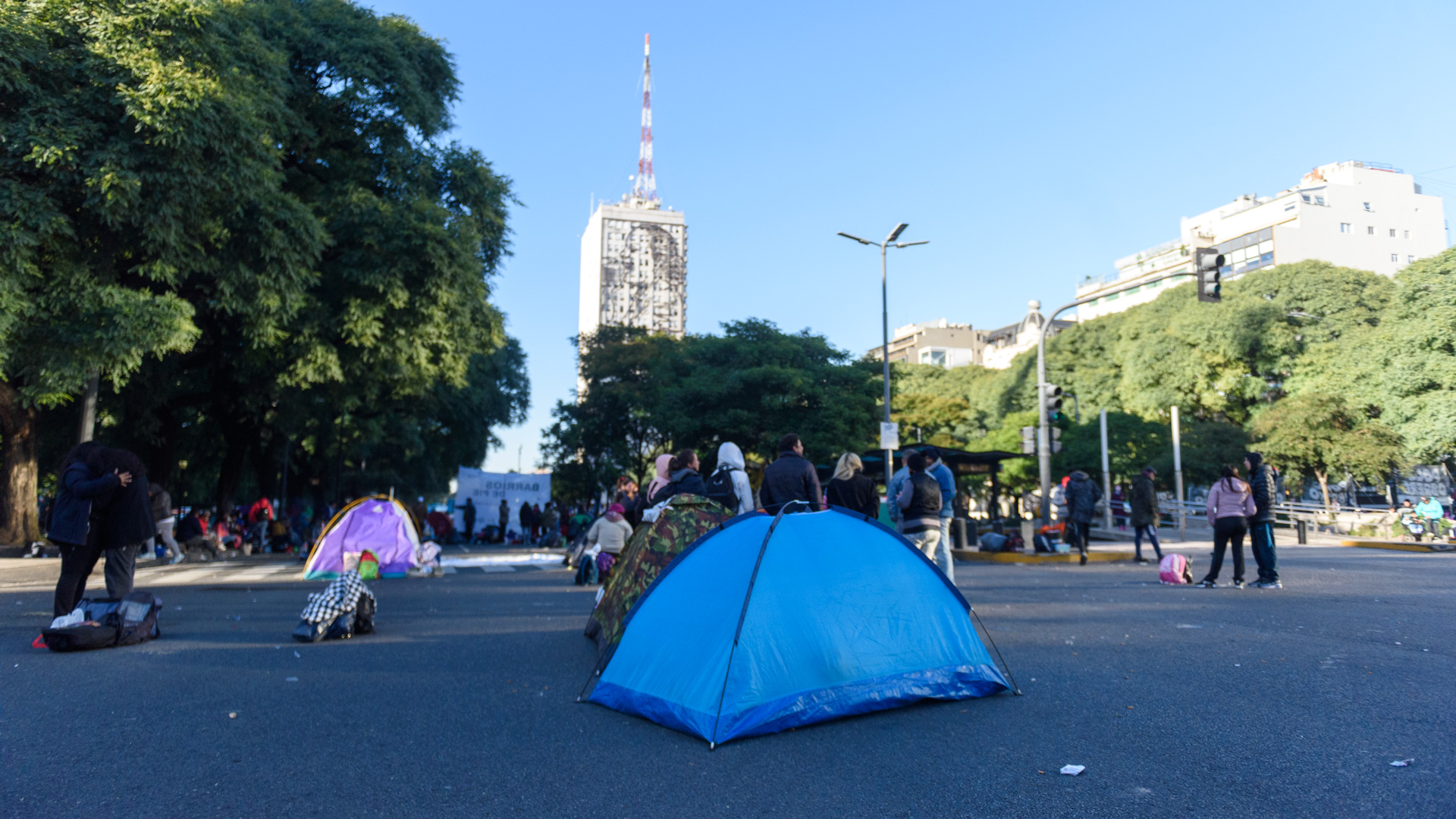 Las carpas están desde la tarde del miércoles