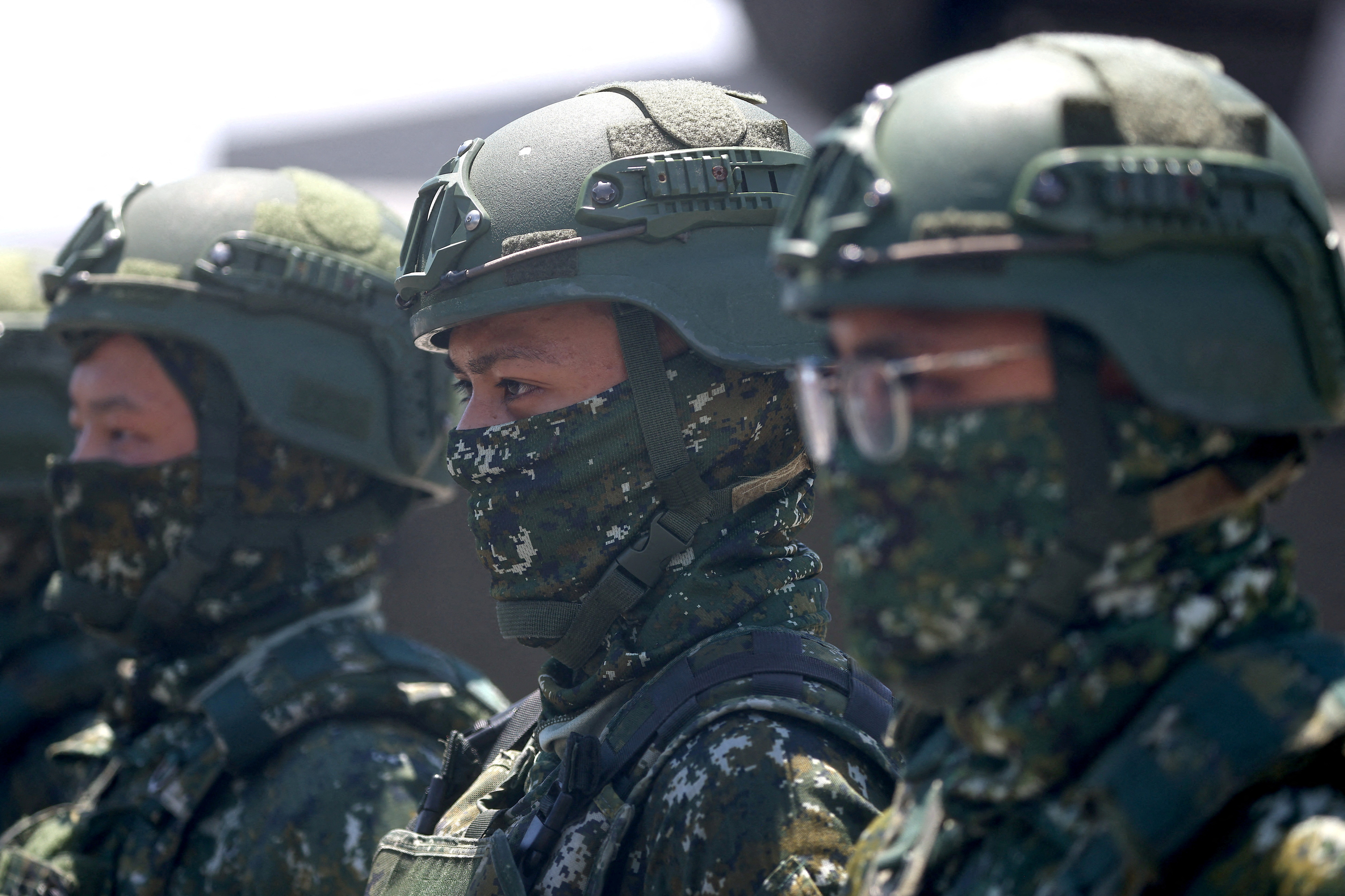 Soldiers stand guard at an airbase in Hualien (REUTERS/Ann Wang)