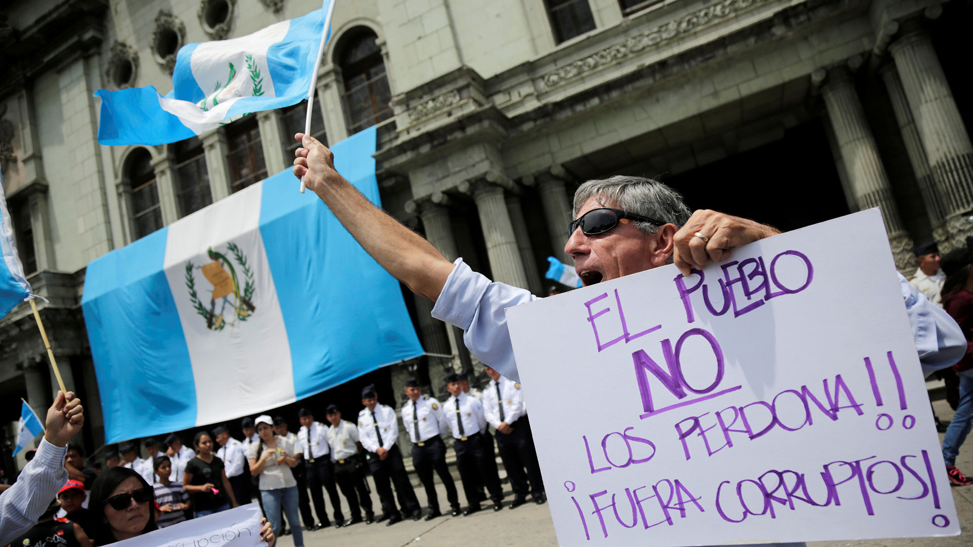 Guatemala es uno de los países de peor rendimiento en la lucha contra la corrupción en 2022 (Reuters)