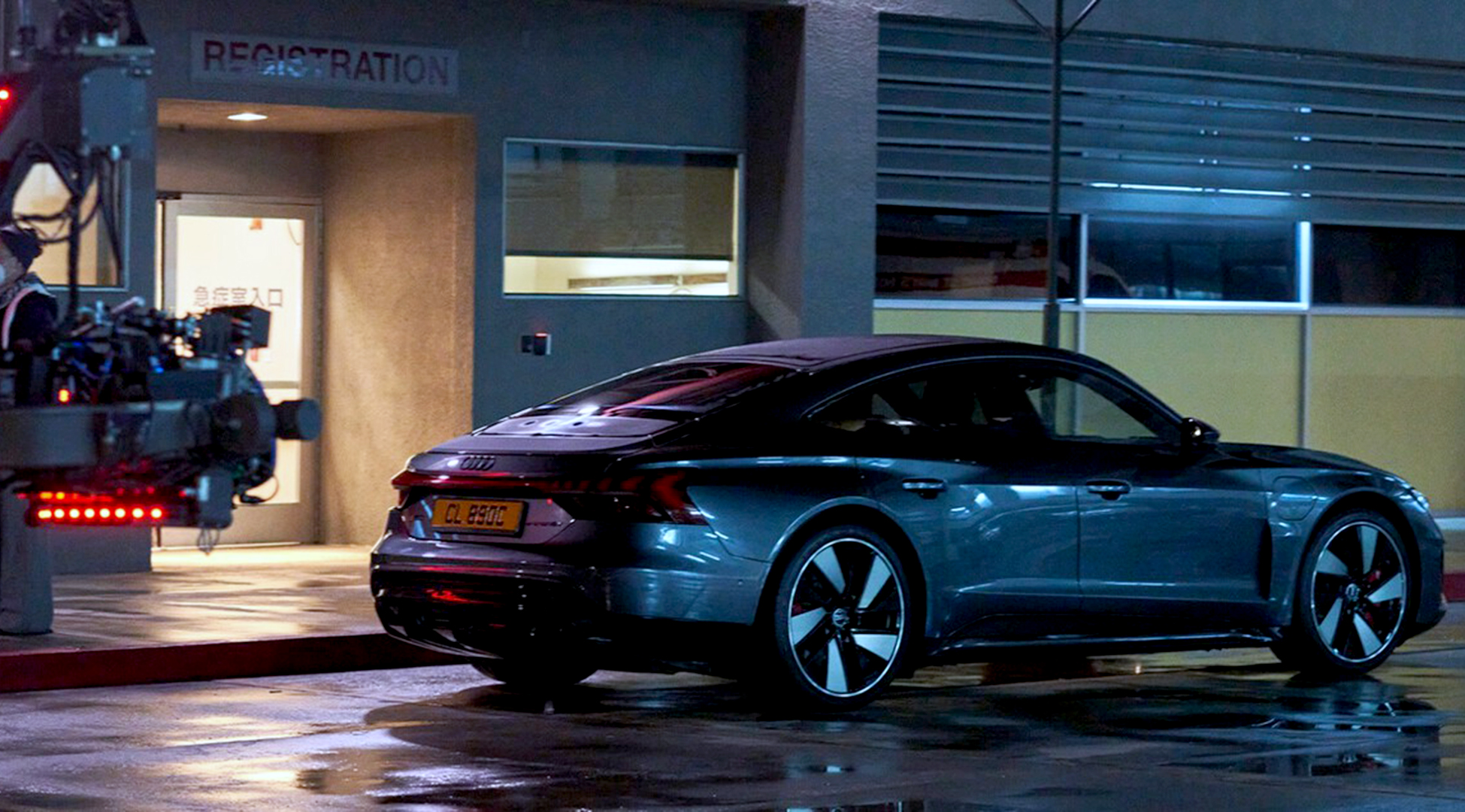 La estrella de la película es el Audi RS e-tron GT, la berlina deportiva eléctrica de la marca alemana