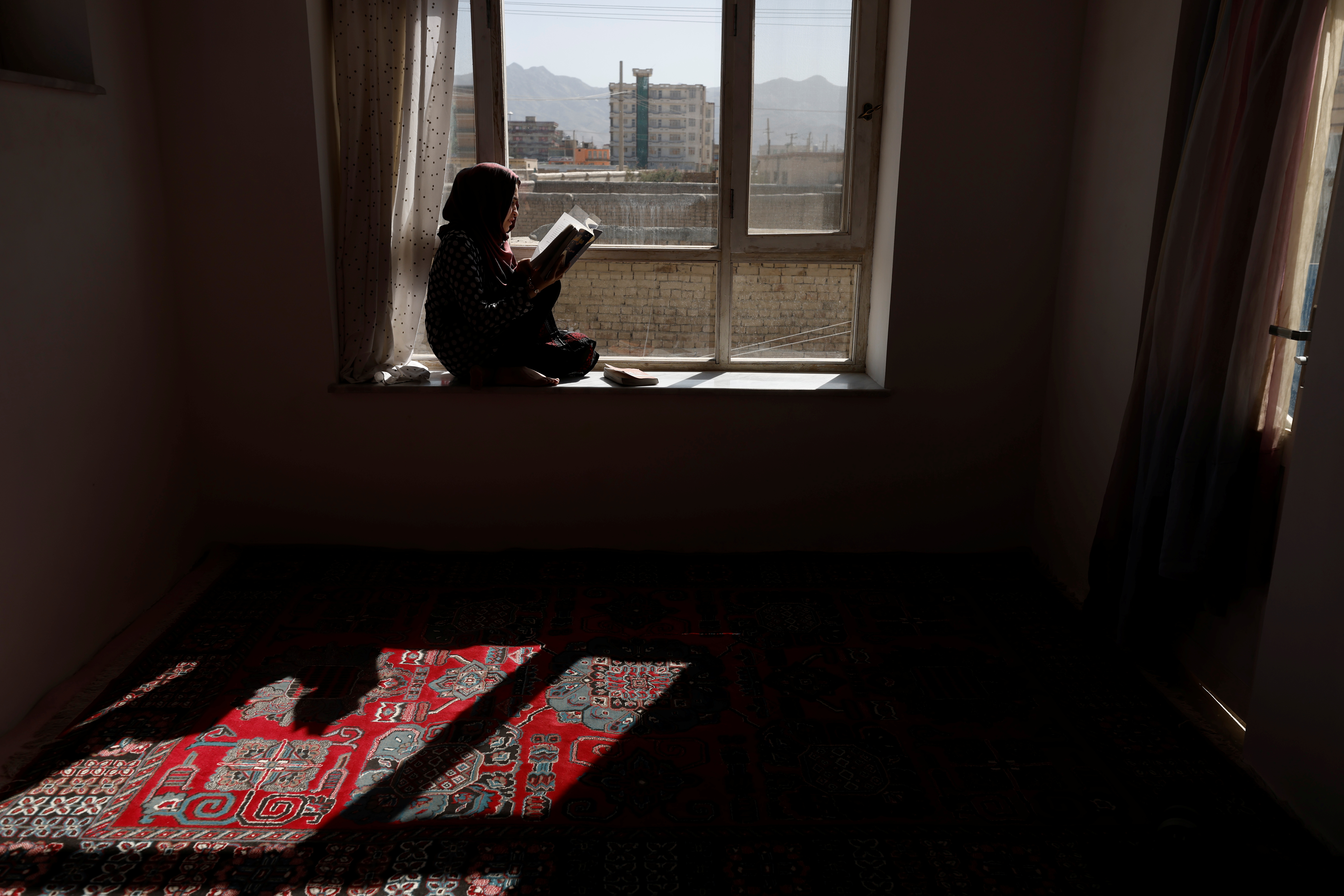 Mercoledì gli Stati Uniti e 11 dei suoi alleati hanno condannato in una dichiarazione congiunta il veto dei talebani all'accesso delle donne alle università in Afghanistan (Reuters/Zohra Bensemra)