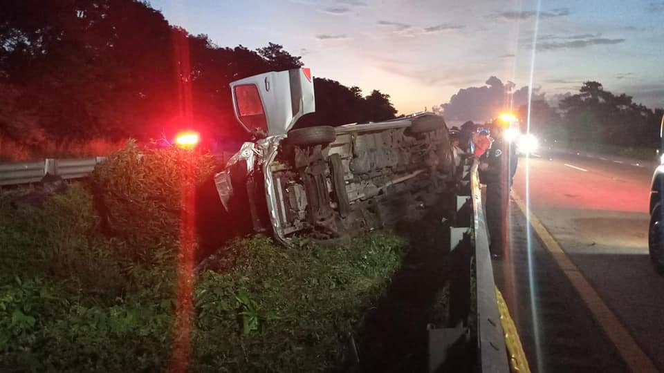 Trágico Accidente En Veracruz Una Familia Murió Luego Que La Camioneta Donde Viajaban Arrollara 3932