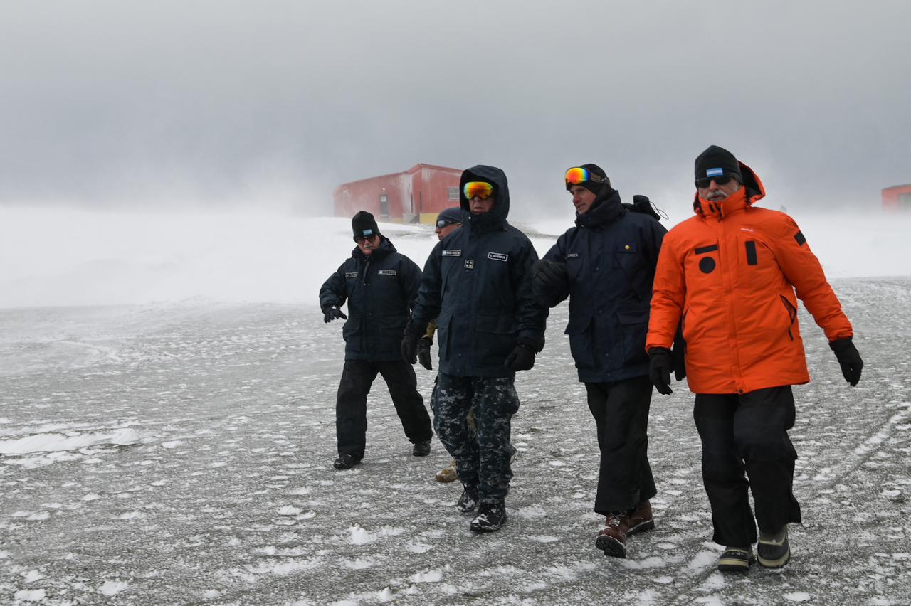 Tras la visita de Alberto Fernández, Jorge Taiana y Daniel Filmus realizaron actividades en la Antártida 