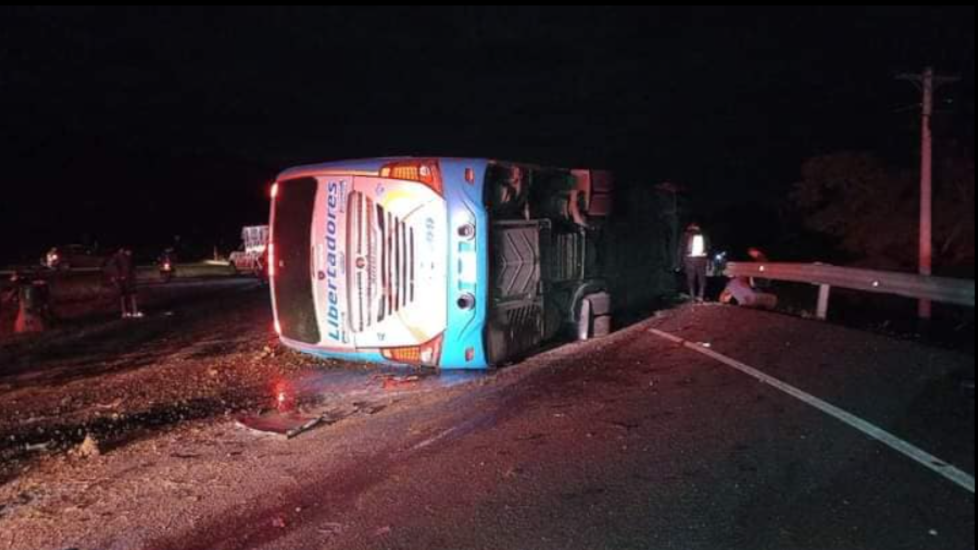 Grave Accidente De Tránsito Deja Tres Muertos Y 20 Heridos En La Vía Sogamoso Yopal Infobae 2855