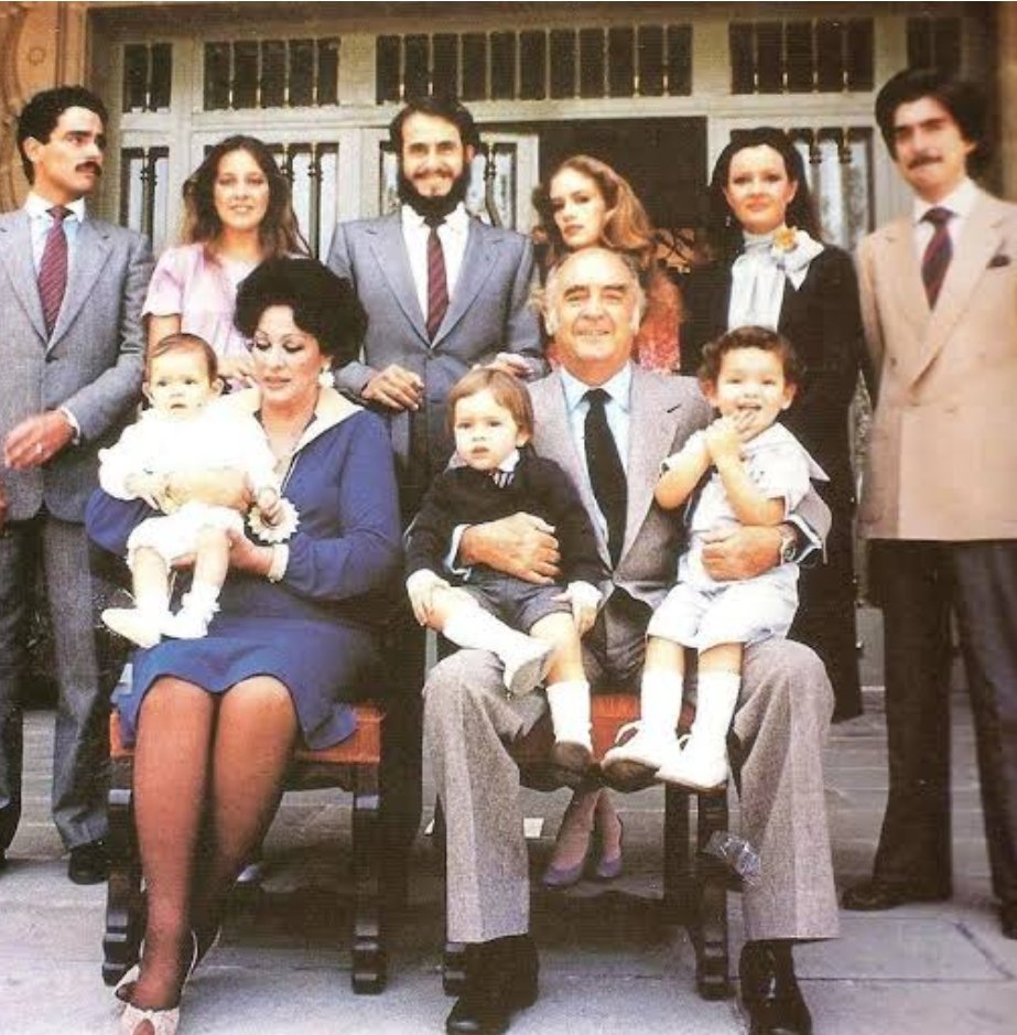 Así fue como Sasha Montenegro se enamoró de la personalidad de José López  Portillo y terminó siendo la pareja de la época - Infobae