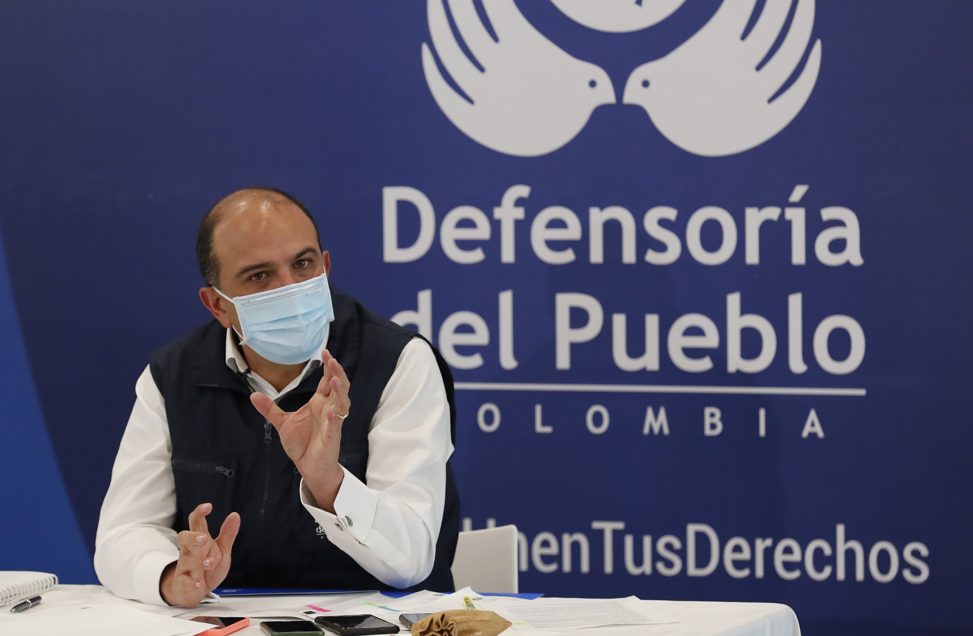 En la imagen, el defensor del Pueblo de Colombia, Carlos Camargo. EFE/Mauricio Dueñas Castañeda/Archivo
