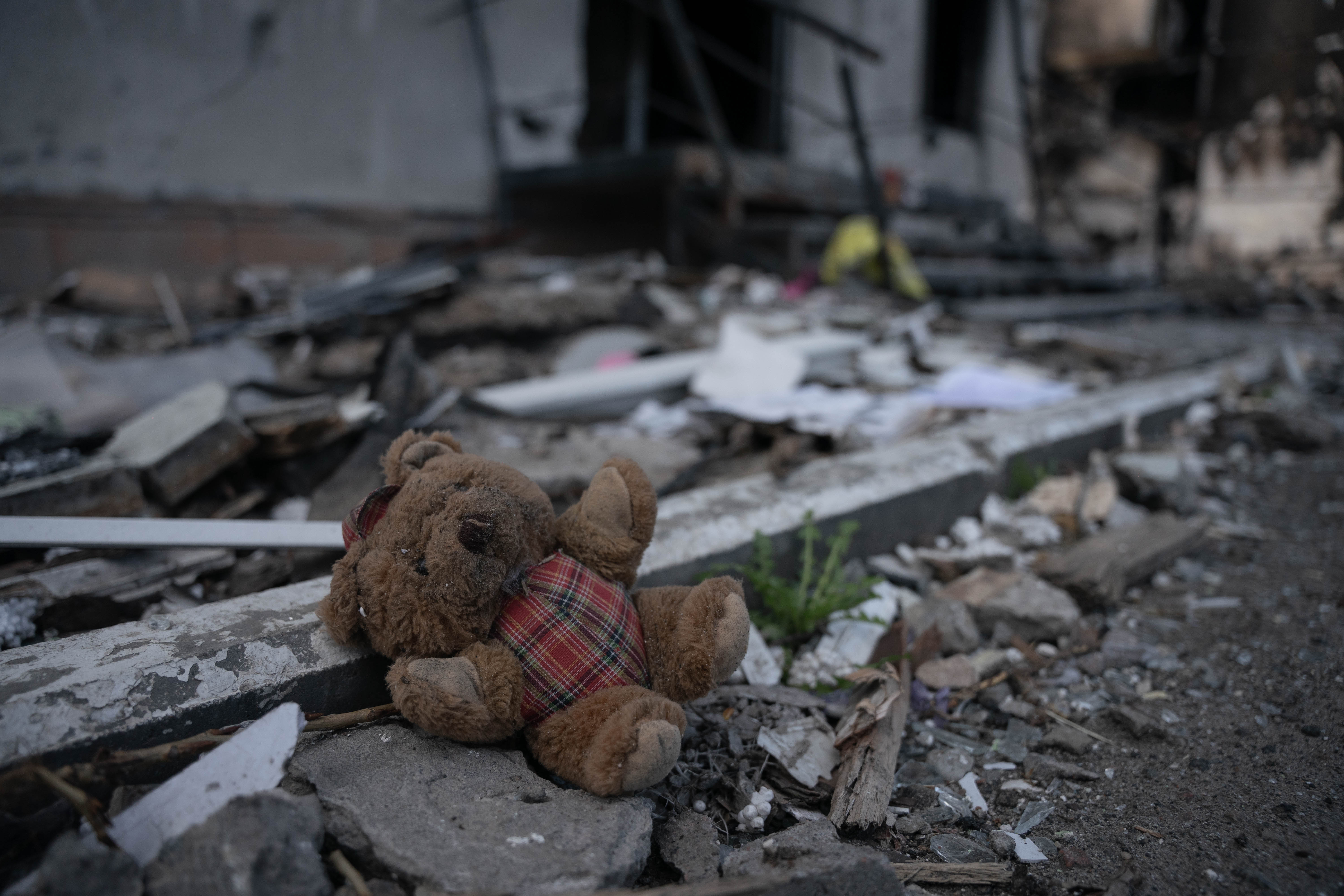 “Cuando veo esos edificios destruidos, me imagino a mi familia en una de esas casas que están ahora destruidas. Veo a mis nietas corriendo, con pánico”, señaló Guterres (Foto: Franco Fafasuli)