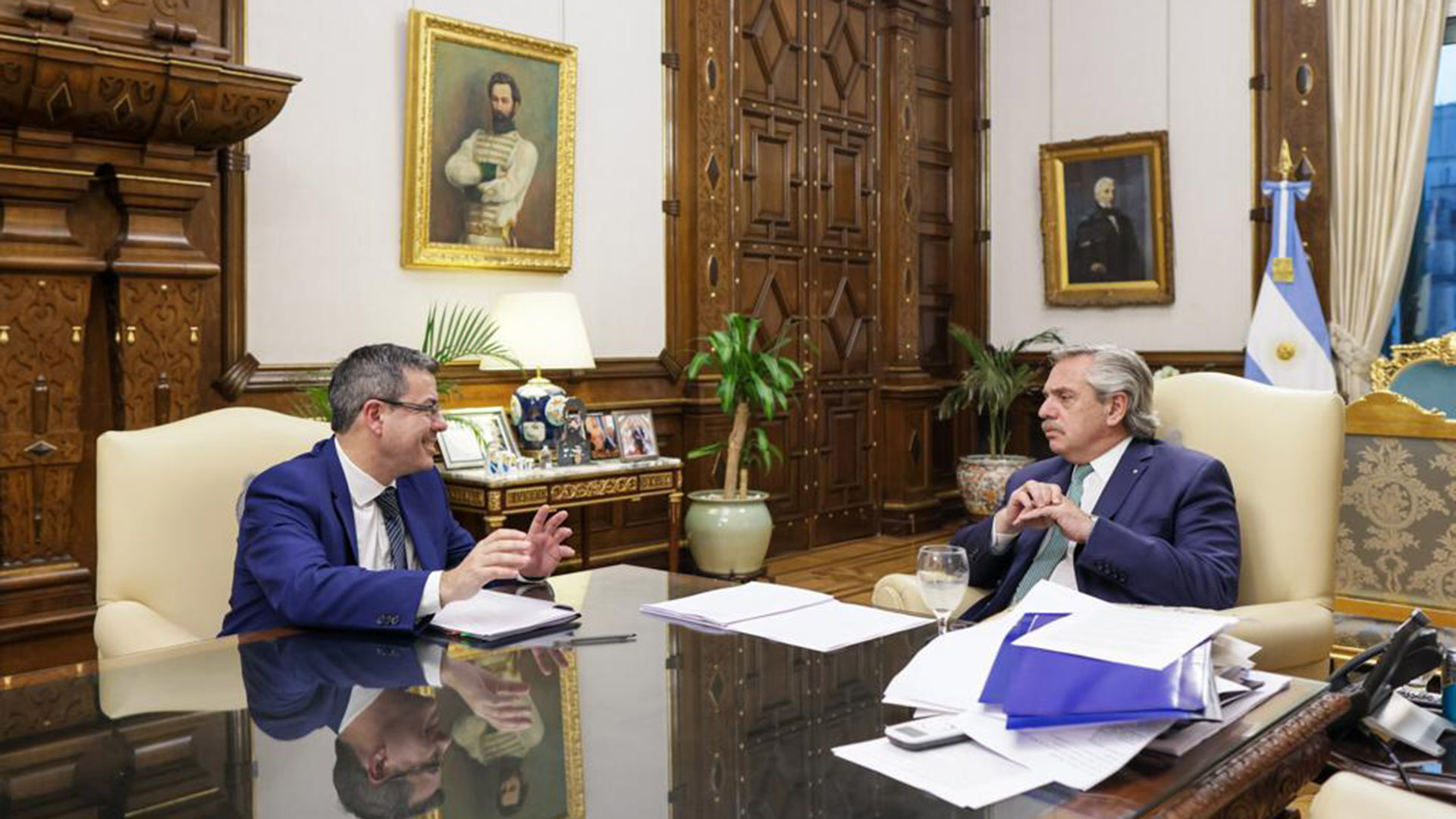 Alberto Fernández recibió a Germán Martínez en su despacho presidencial 