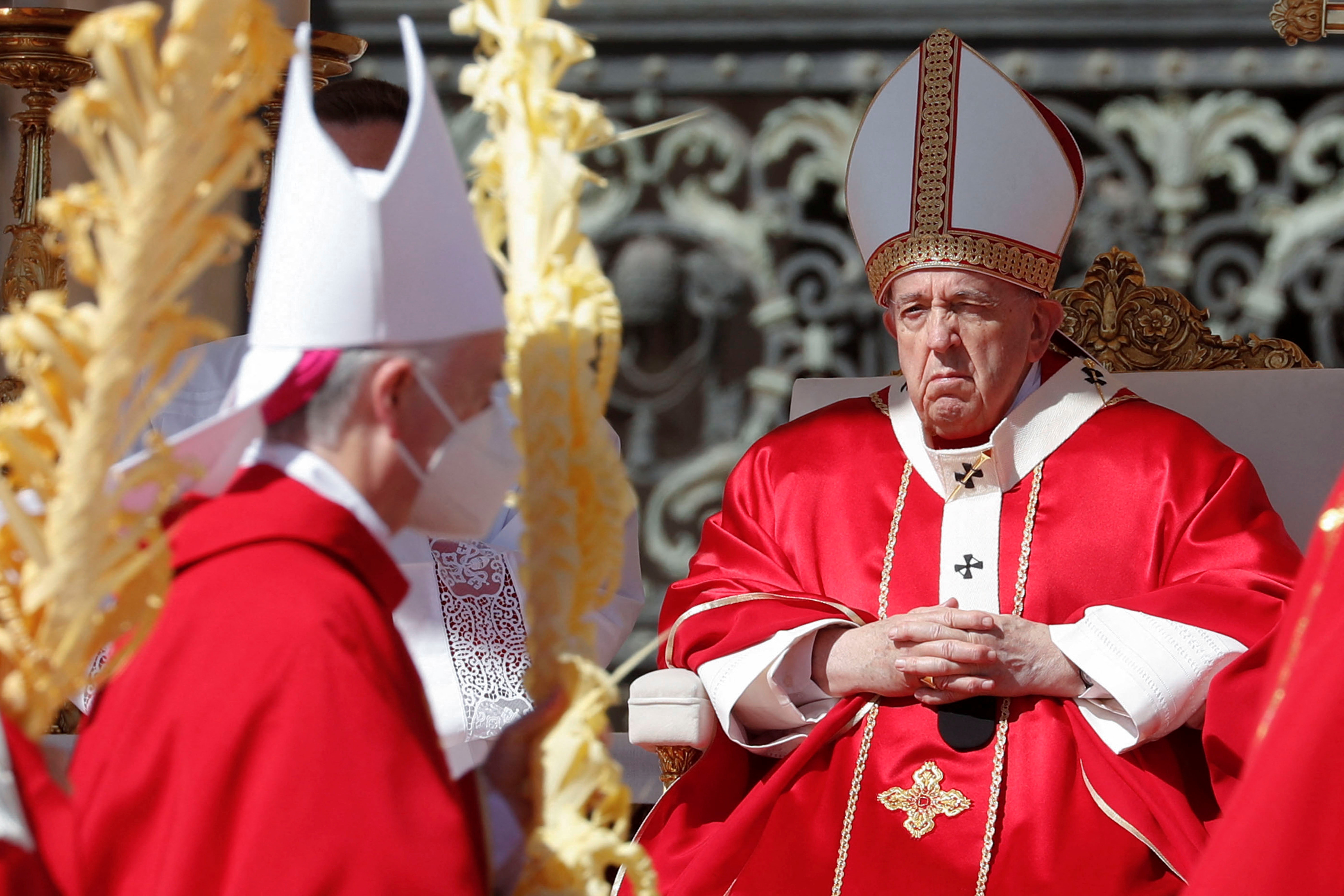 El papa Francisco durante la misa por el Domingo de ramos. (REUTERS/Remo Casilli)