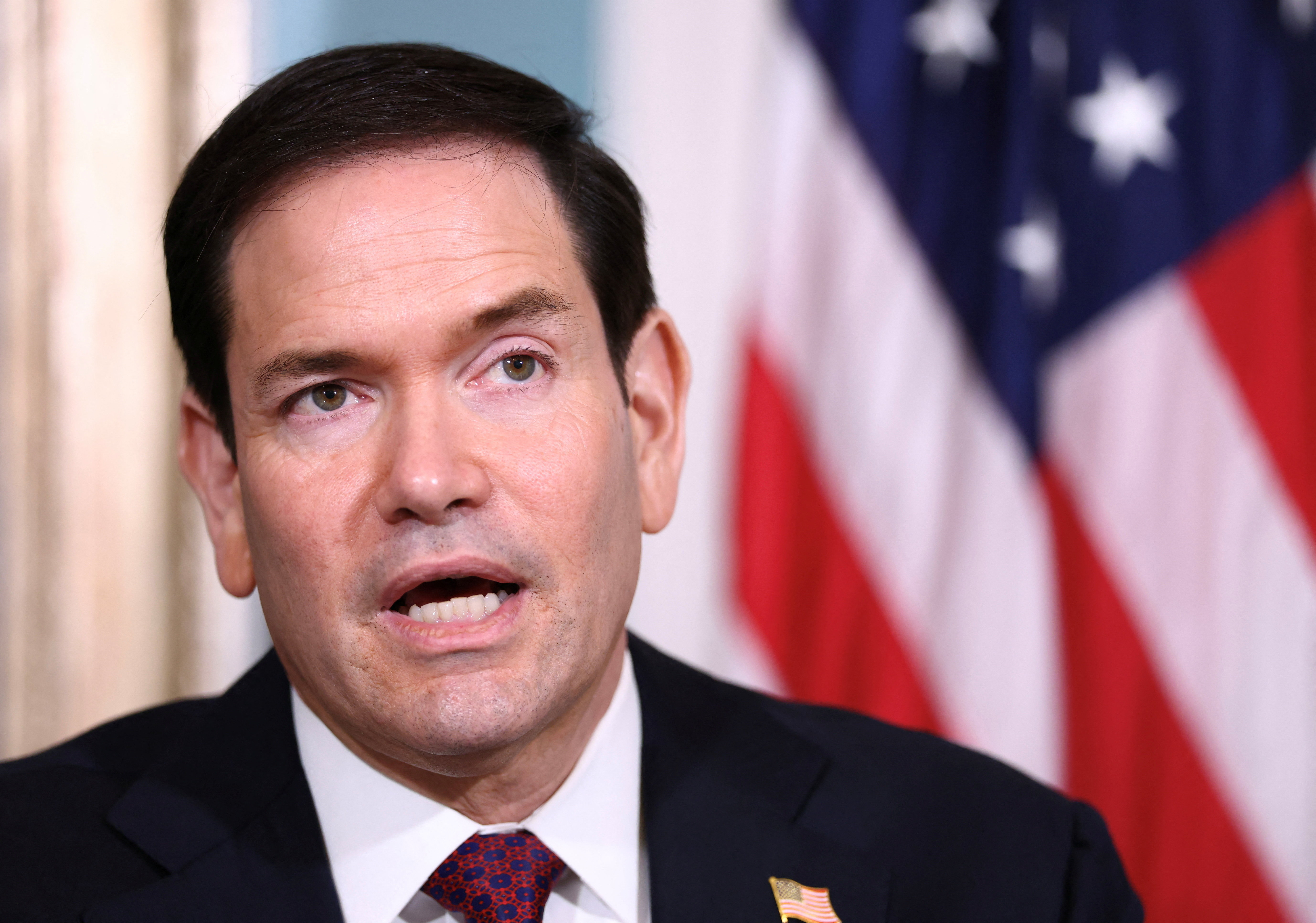 Marco Rubio asegur&oacute; que el estrecho de Ormuz est&aacute; abierto y Estados Unidos participa en las conversaciones de Ir&aacute;n y Om&aacute;n