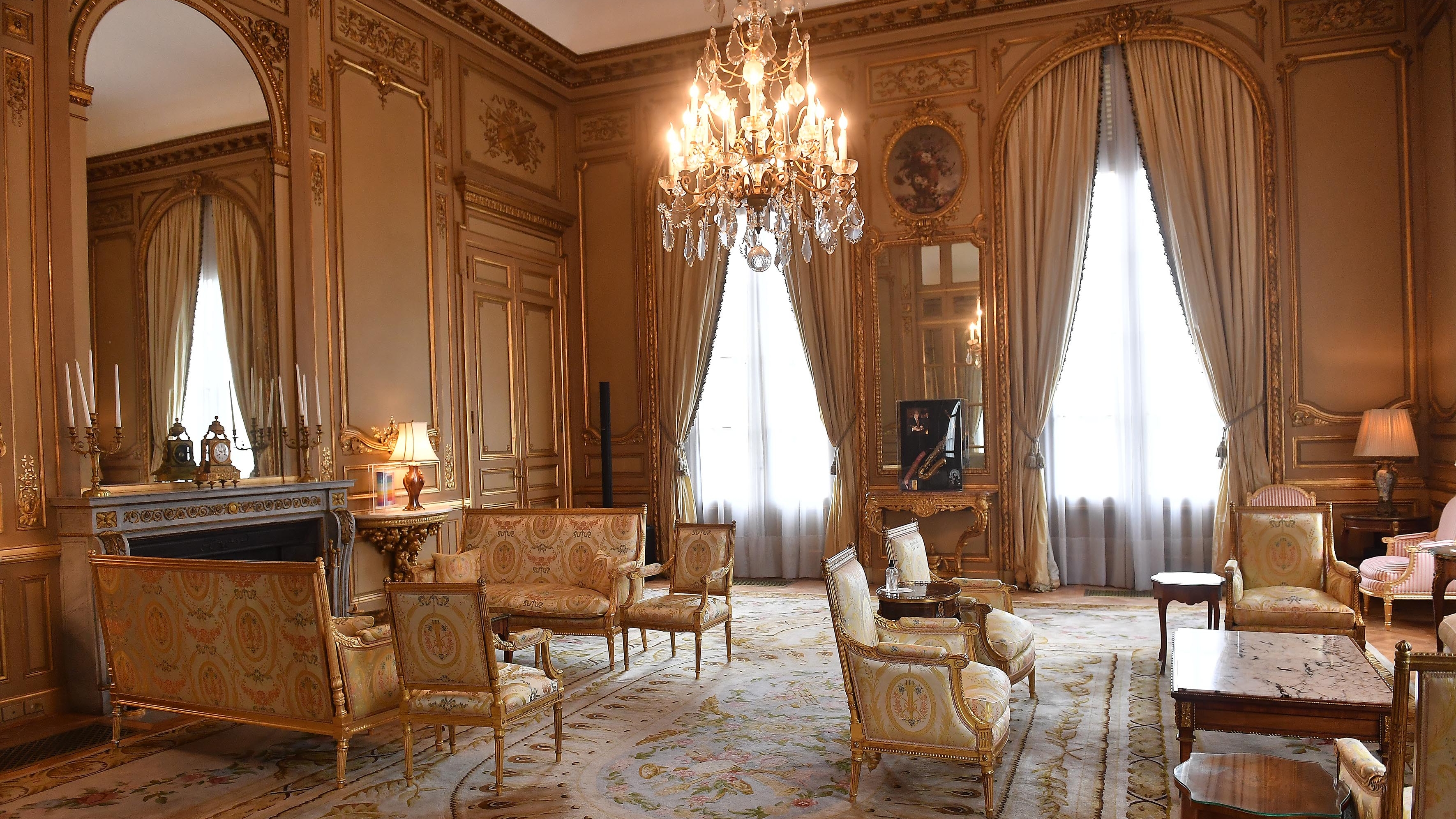 25 fotos del Palacio Bosch, la residencia del embajador de Estados Unidos que evoca la Belle Époque