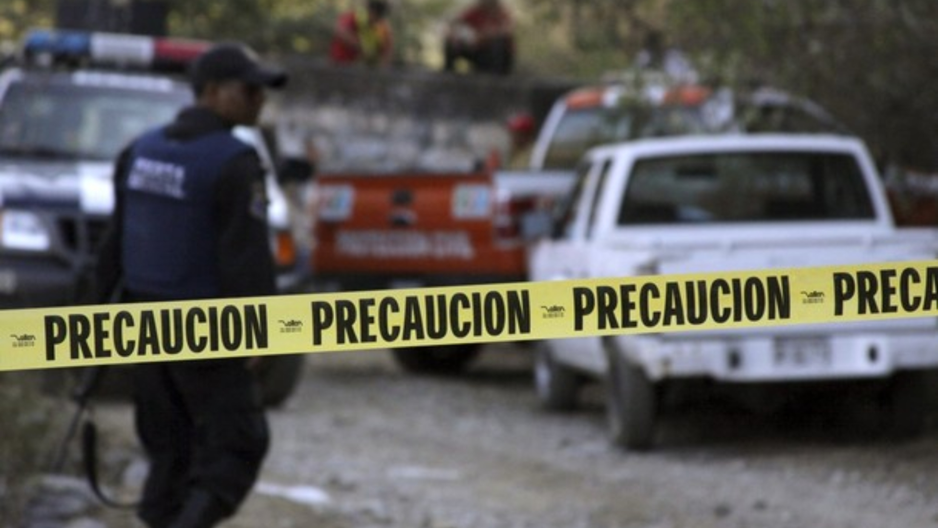 Seis personas calcinadas dentro de autos fueron localizadas en Puebla; se presume ajuste de cuentas