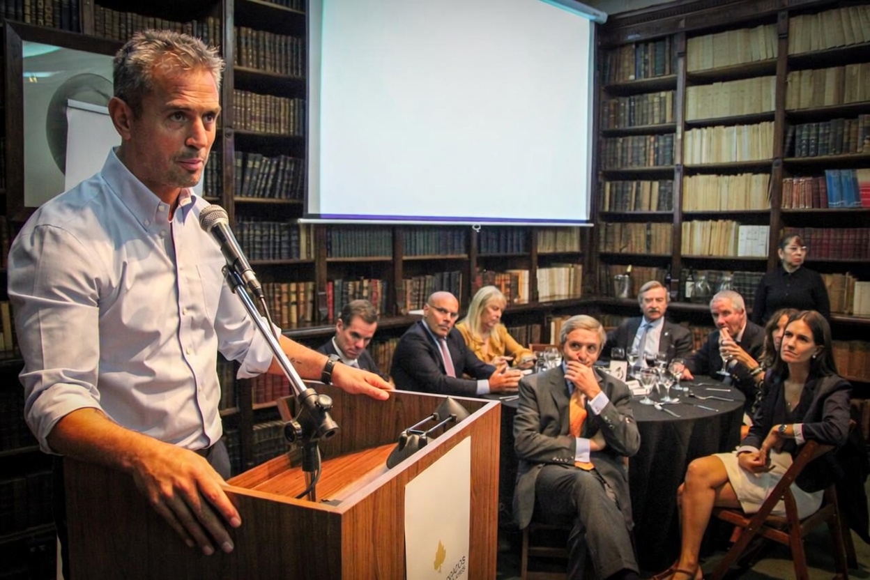 Mart&iacute;n Menem admiti&oacute; que el informe de gesti&oacute;n de Manuel Adorni "va a ser picante" y anticip&oacute;: "Compren pochoclos" 