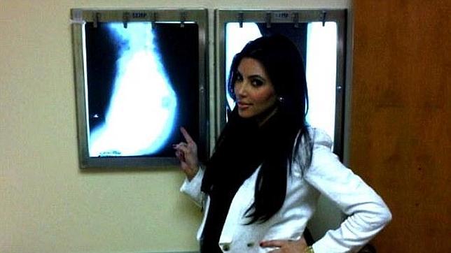 The famous came to show her buttock ultrasound (Photo: keeping up with the kardashians)