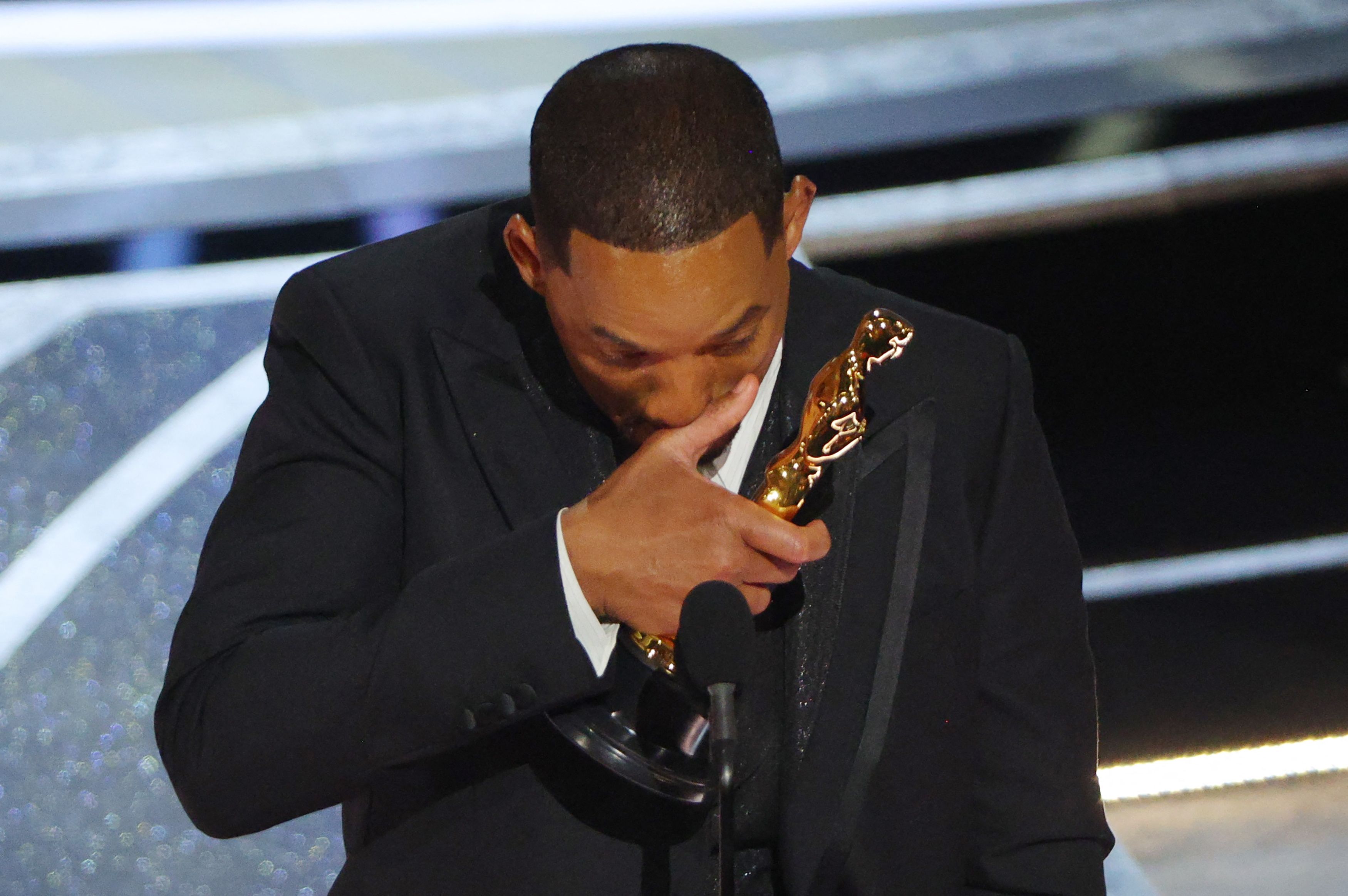Will Smith accepts the Oscar for Best Actor in "King Richard" at the 94th Academy Awards in Hollywood, Los Angeles, California, U.S., March 27, 2022. REUTERS/Brian Snyder