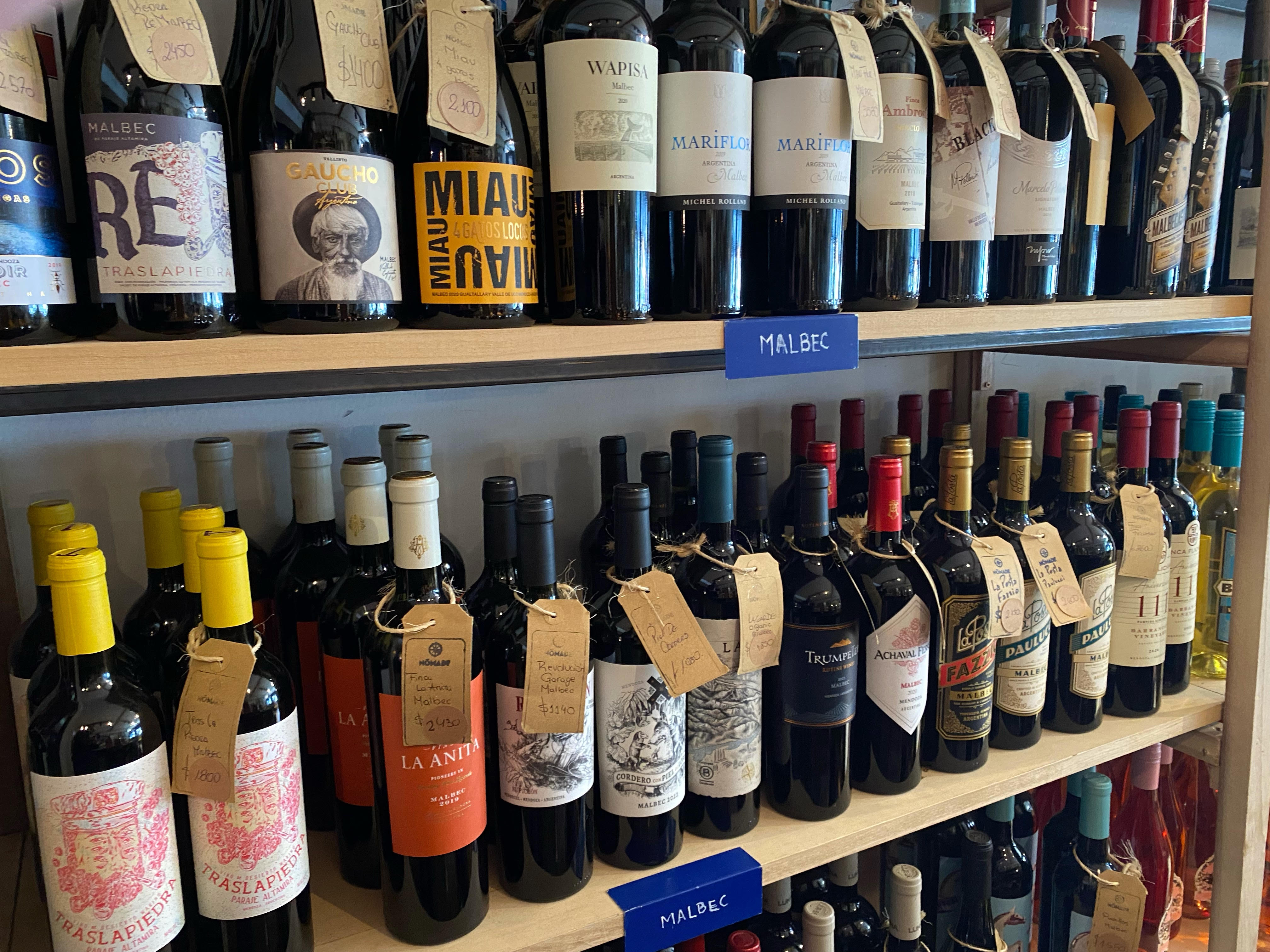 La diversidad de las etiquetas refleja el gran momento de la industria vitivinícola en general y de algunas bodegas en particular