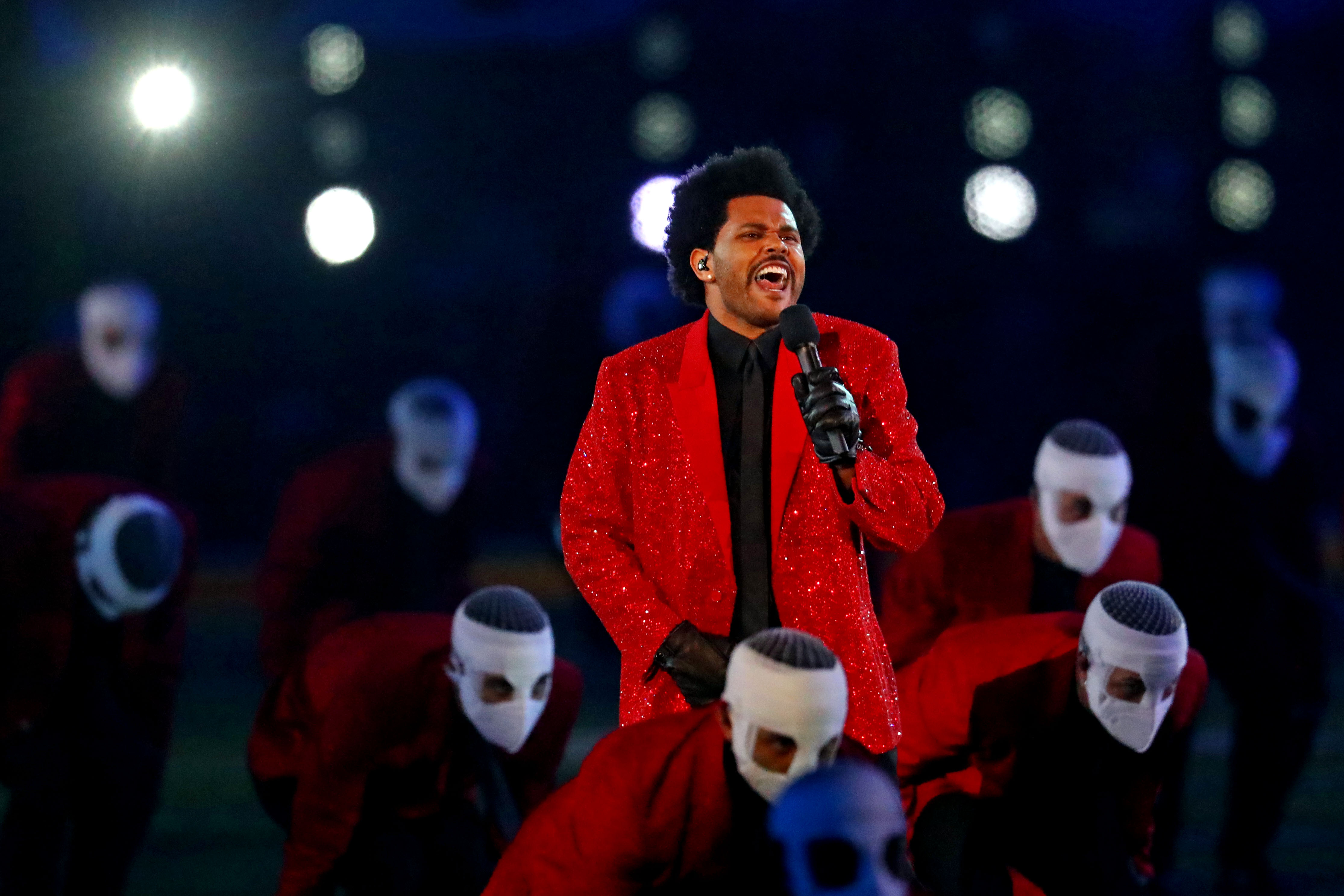 The Weeknd en el Super Bowl LV en el Raymond James Stadium