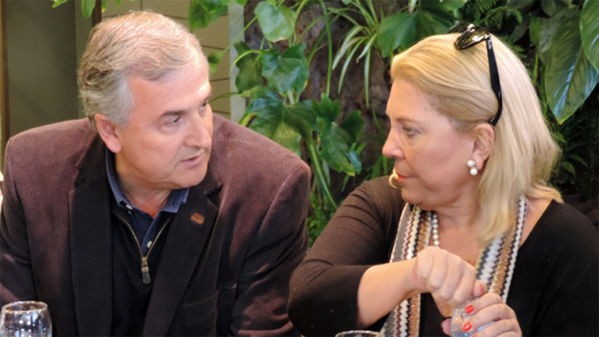 Geraro Morales and Elisa Carrió (https://business.com.ar/)