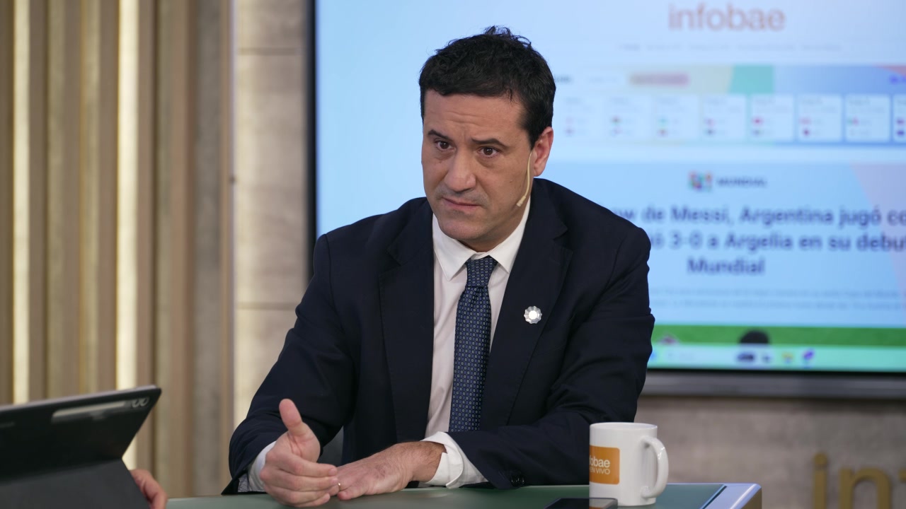 Tras los resultados de las pruebas PISA 2025, Maximiliano Abad propuso redise&ntilde;ar el sistema educativo nacional