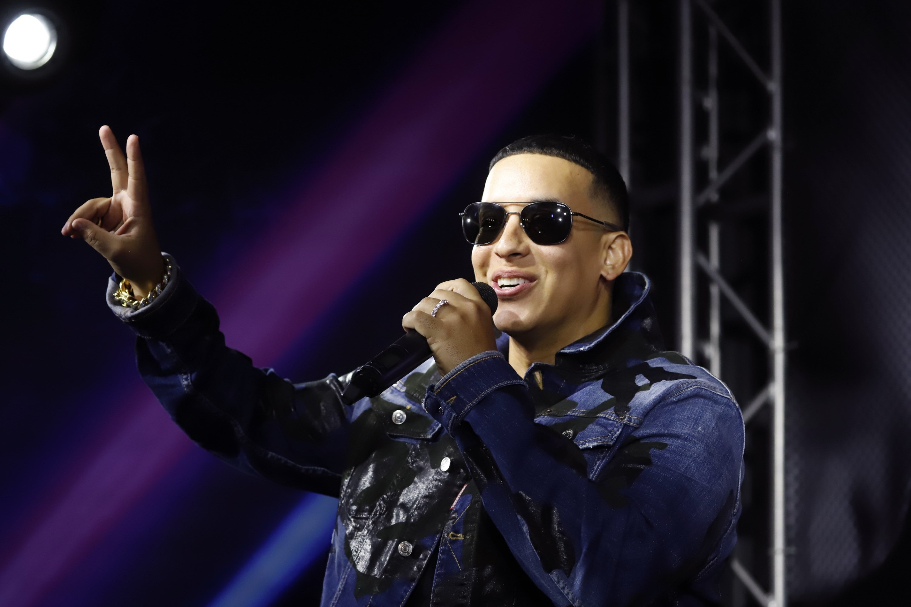 Daddy Yankee podría tener que declarar por estafa durante su gira por Chile