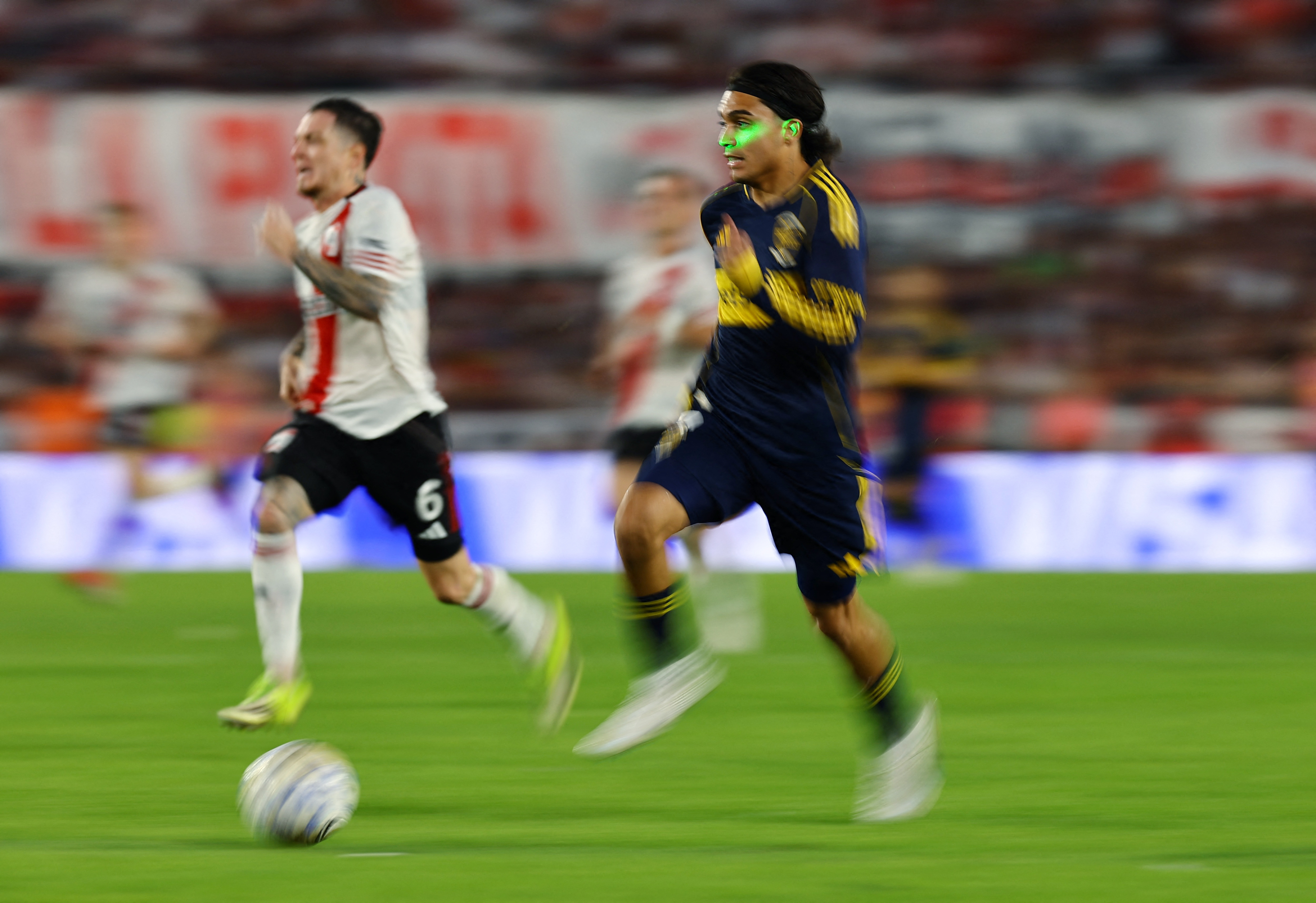 Incertidumbre por la renovaci&oacute;n del Changuito Zeballos en Boca Juniors: por qu&eacute; podr&iacute;a ser vendido en el pr&oacute;ximo mercado